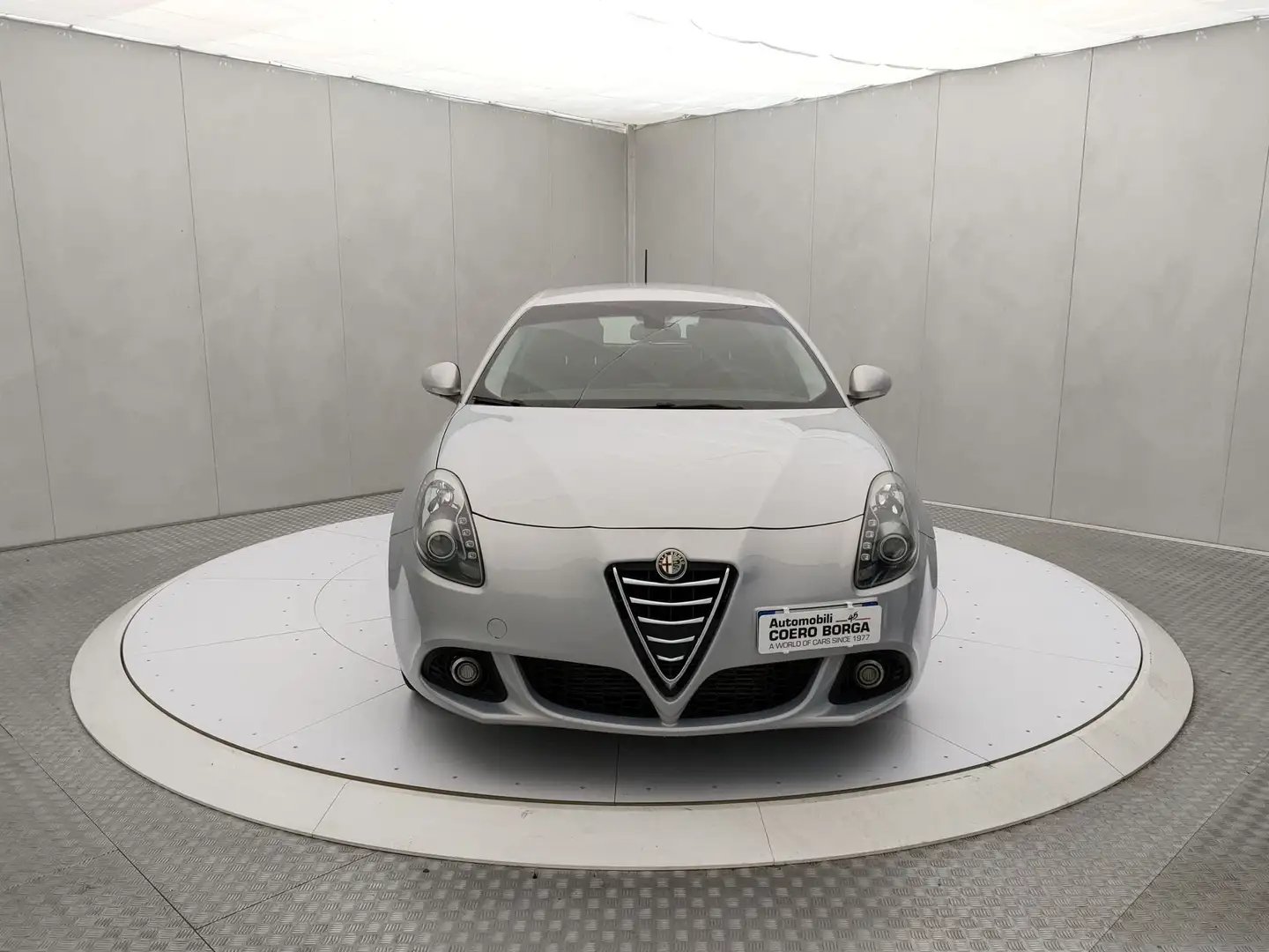 Alfa Romeo Giulietta 1.6 JTDm-2 120 CV Distinctive Gris - 2