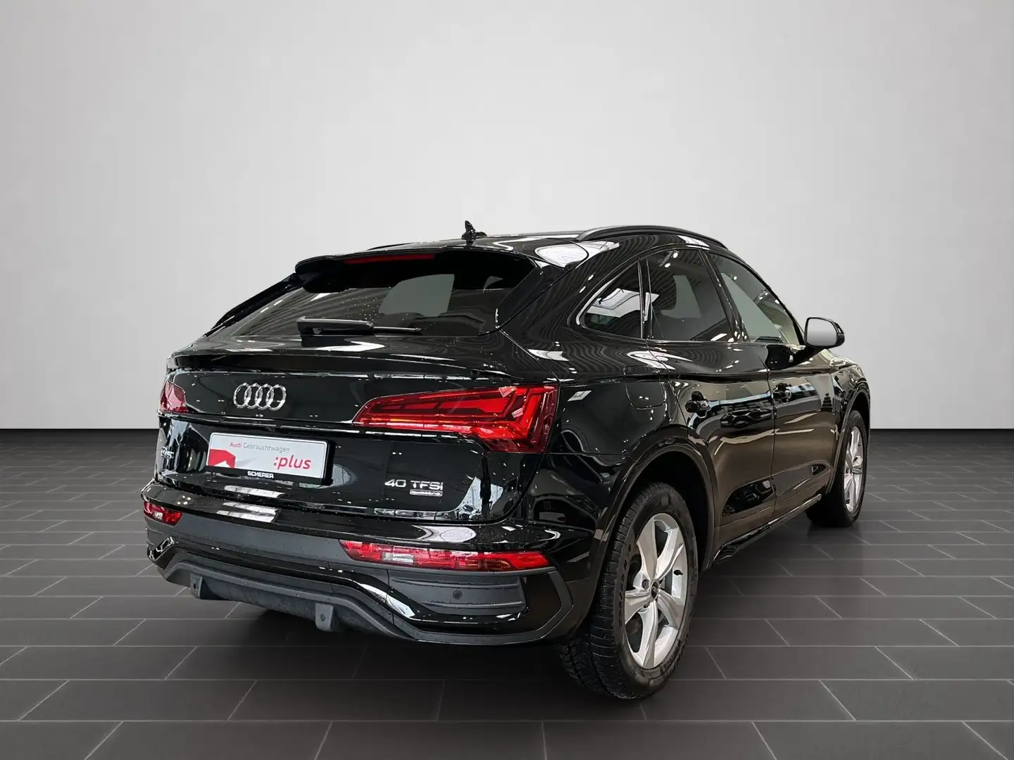 Audi Q5 40 TFSI Quattro Schwarz - 2