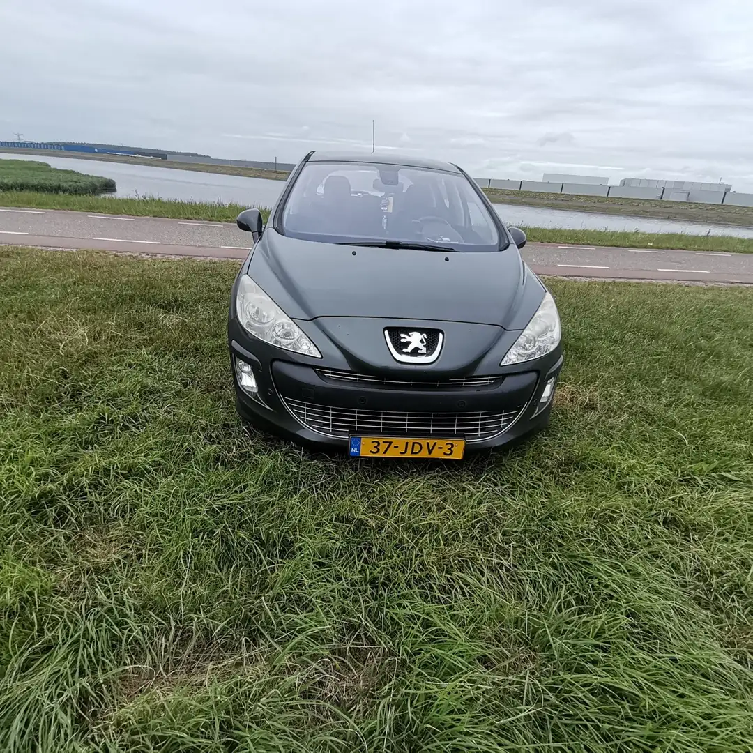 Peugeot 308 SW 120 VTi  1.6. panaroma dack  parking sensors - 2