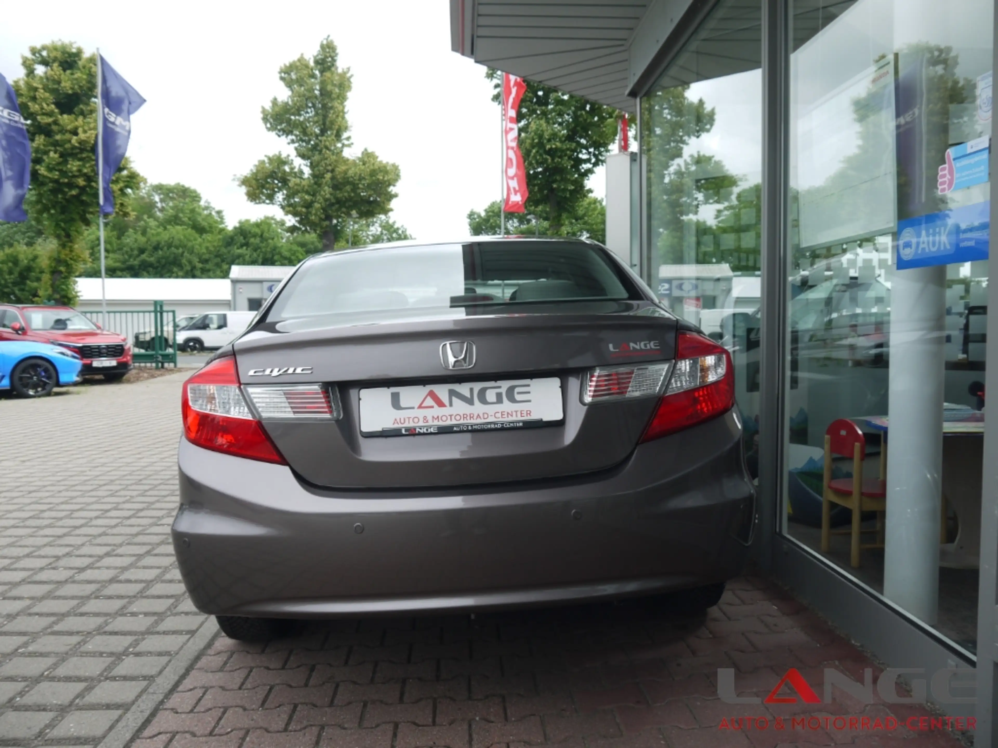 Honda Civic Lim. 4-trg. Executive Xenon Klimaautom SD SHZ Keyl — photo 5
