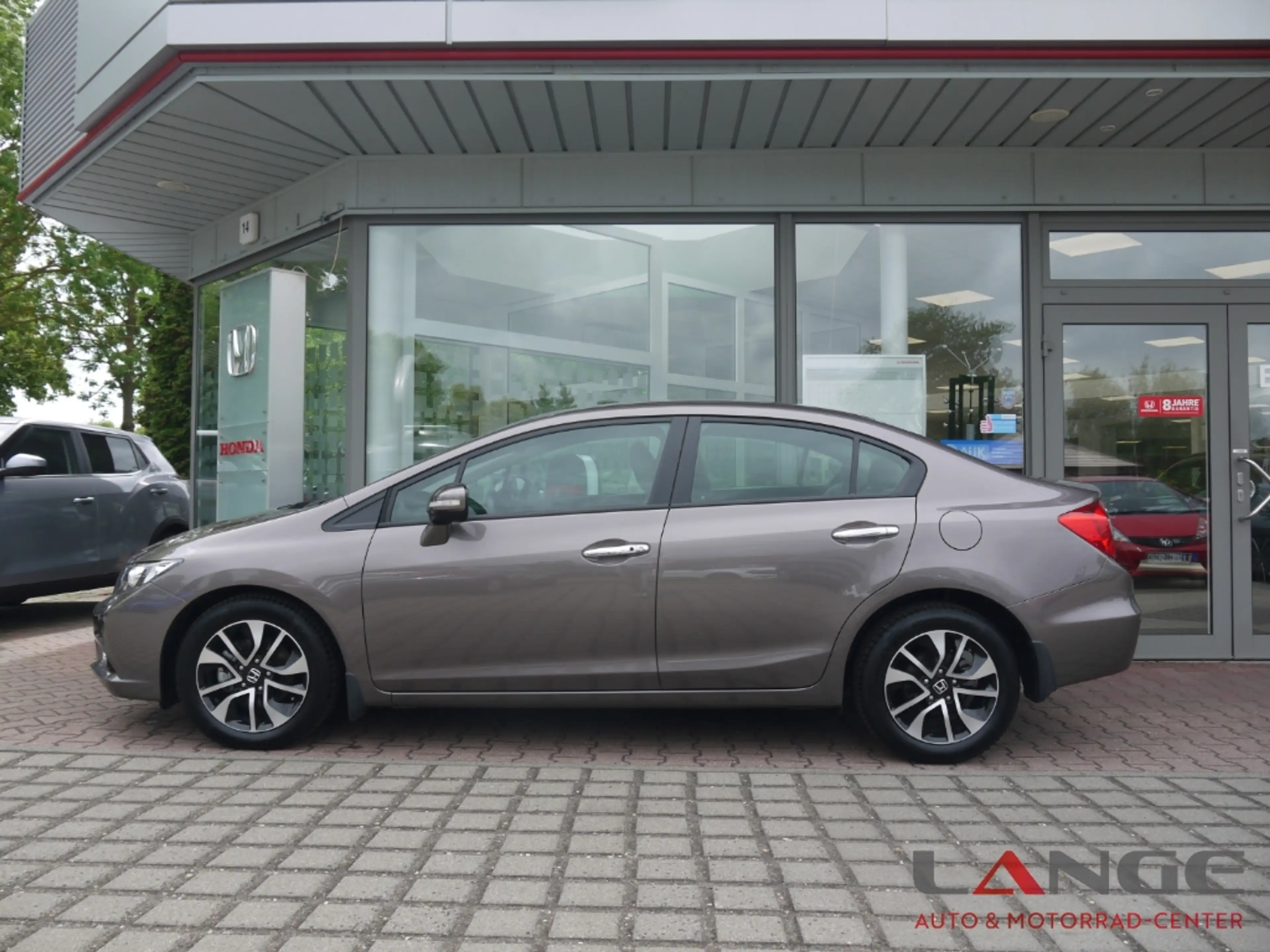 Honda Civic Lim. 4-trg. Executive Xenon Klimaautom SD SHZ Keyl — photo 3