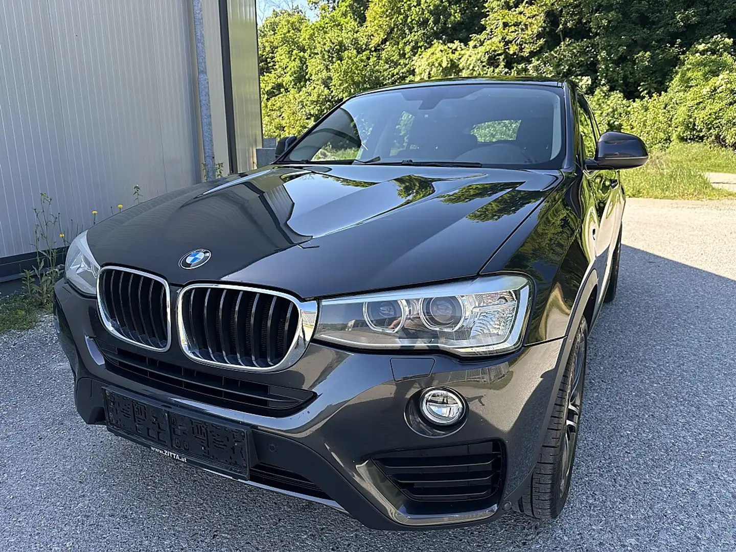 BMW X4 xDrive 20d Österreich-Paket Aut. Schwarz - 1