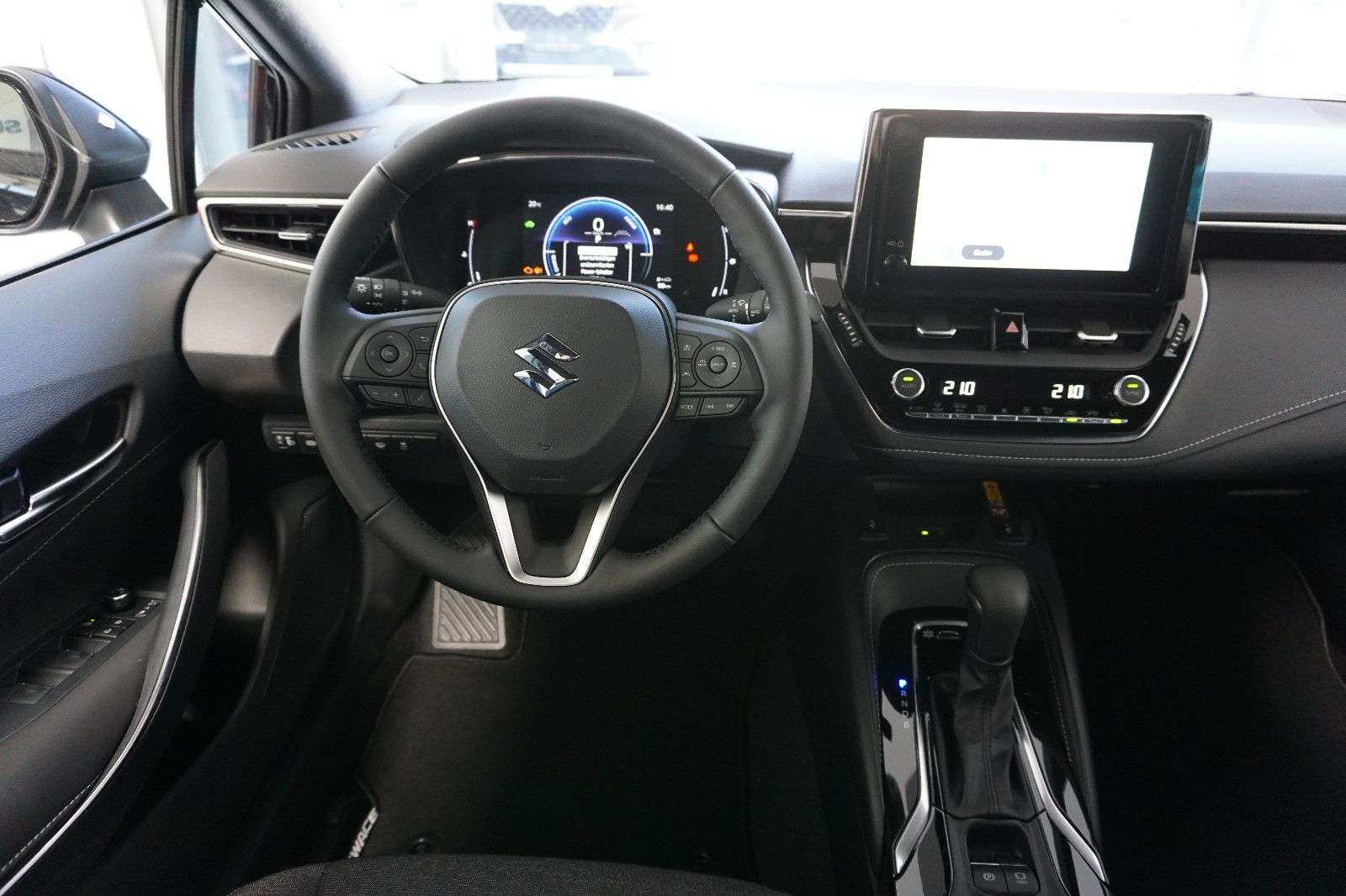 Suzuki Swace