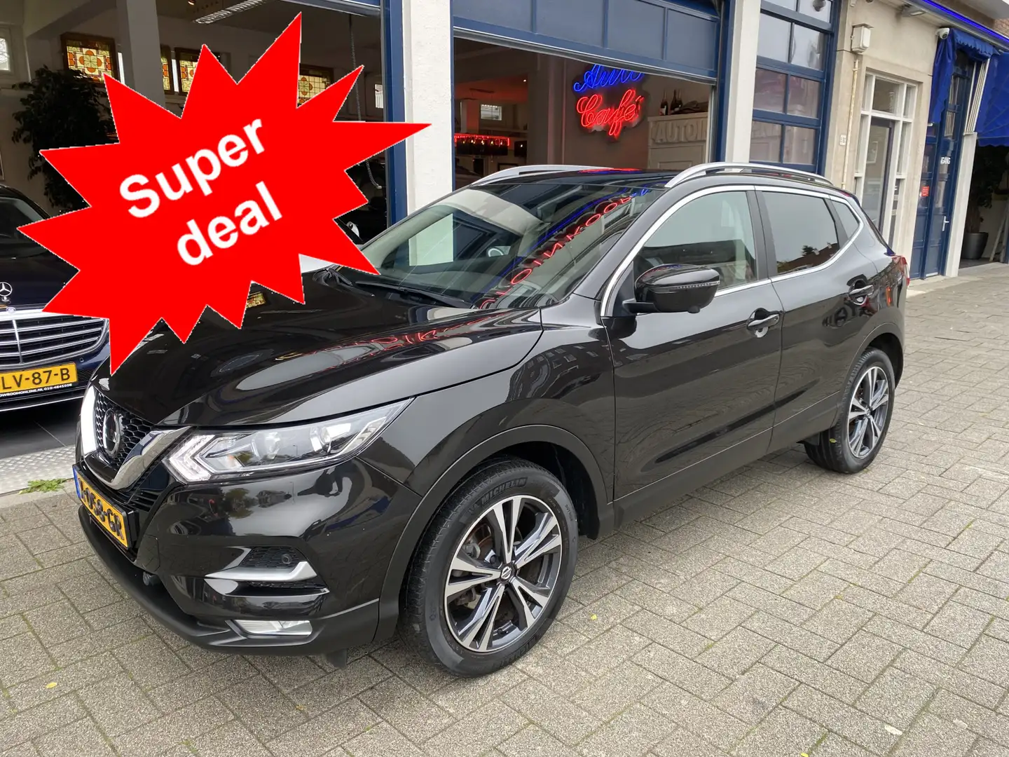 Nissan Qashqai 1.3 DIG-T Design Edition PANO/NAVI/CLIMA/NW APK Noir - 1