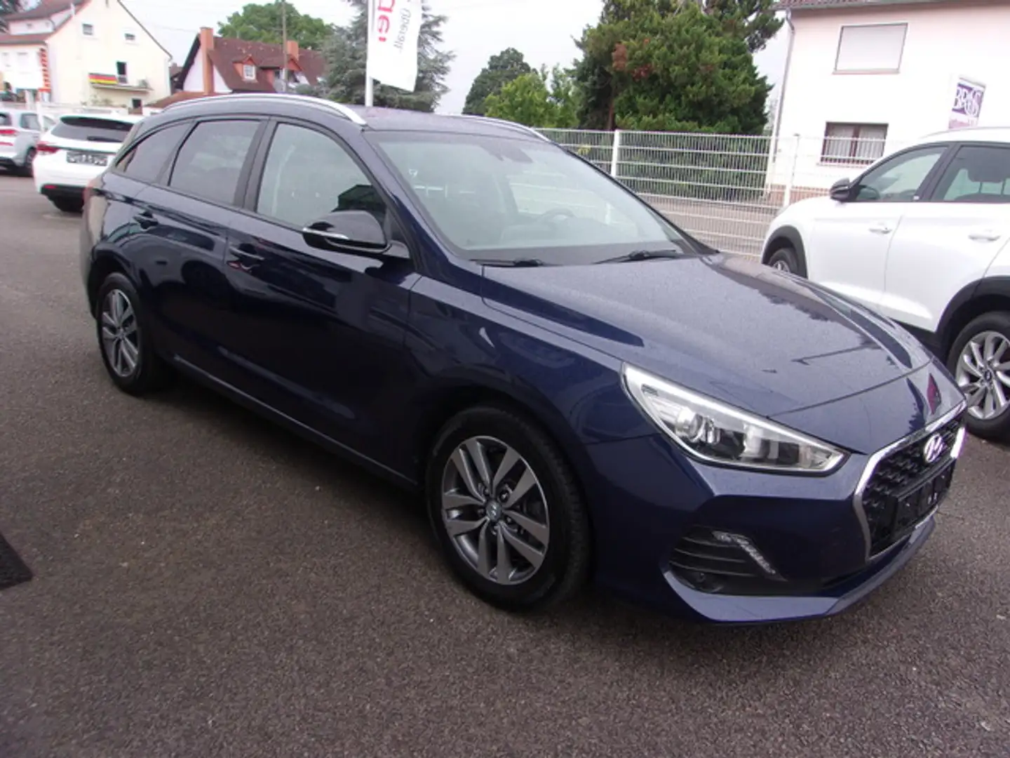 Hyundai i30 Kombi YES! Klimaaut ALU SHZ Kamera Azul - 2