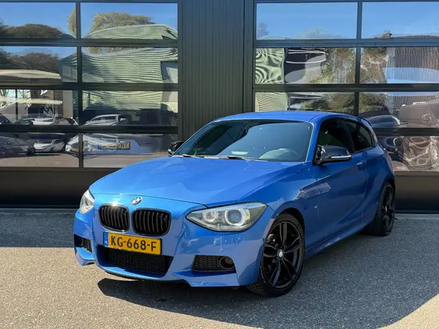 BMW 116 1-serie 116i M-Sport Estoril Blue Harman&Kardon