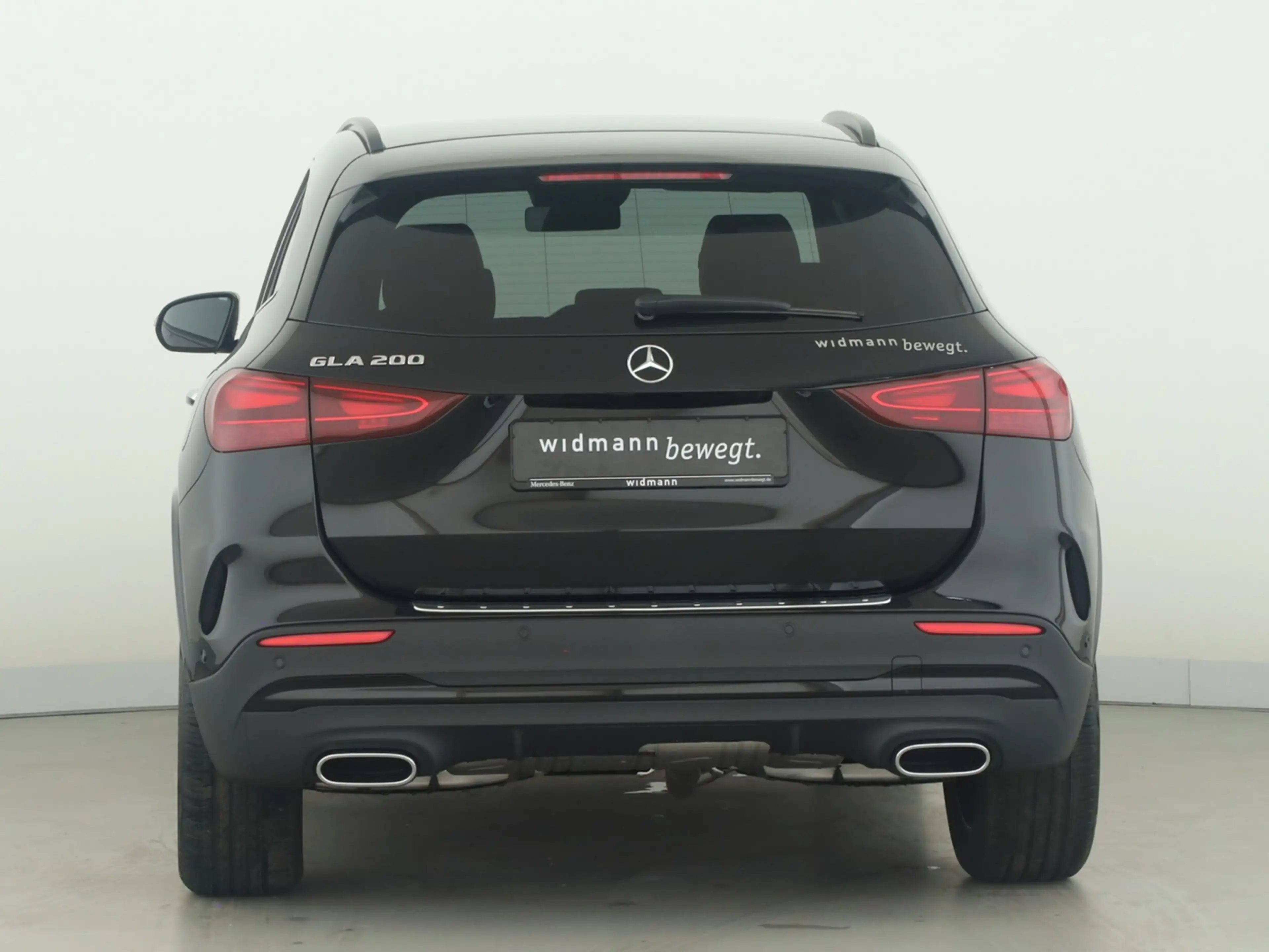 Mercedes-Benz GLA 200 360 ACC AHK AUT DynLicht Fernlichtass. — photo 4