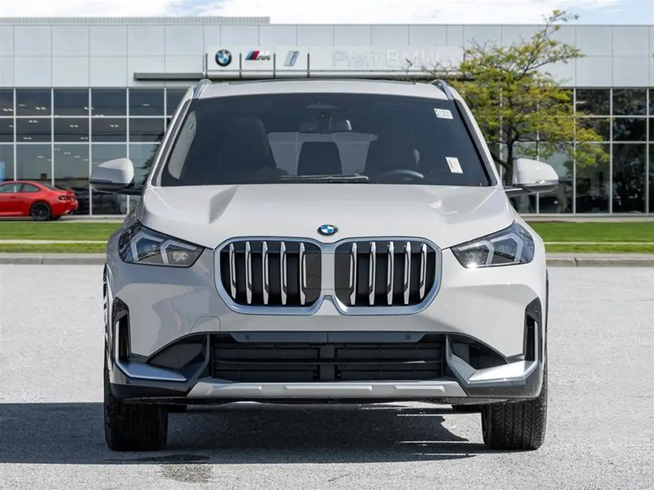 BMW X1 снимка BMW X1