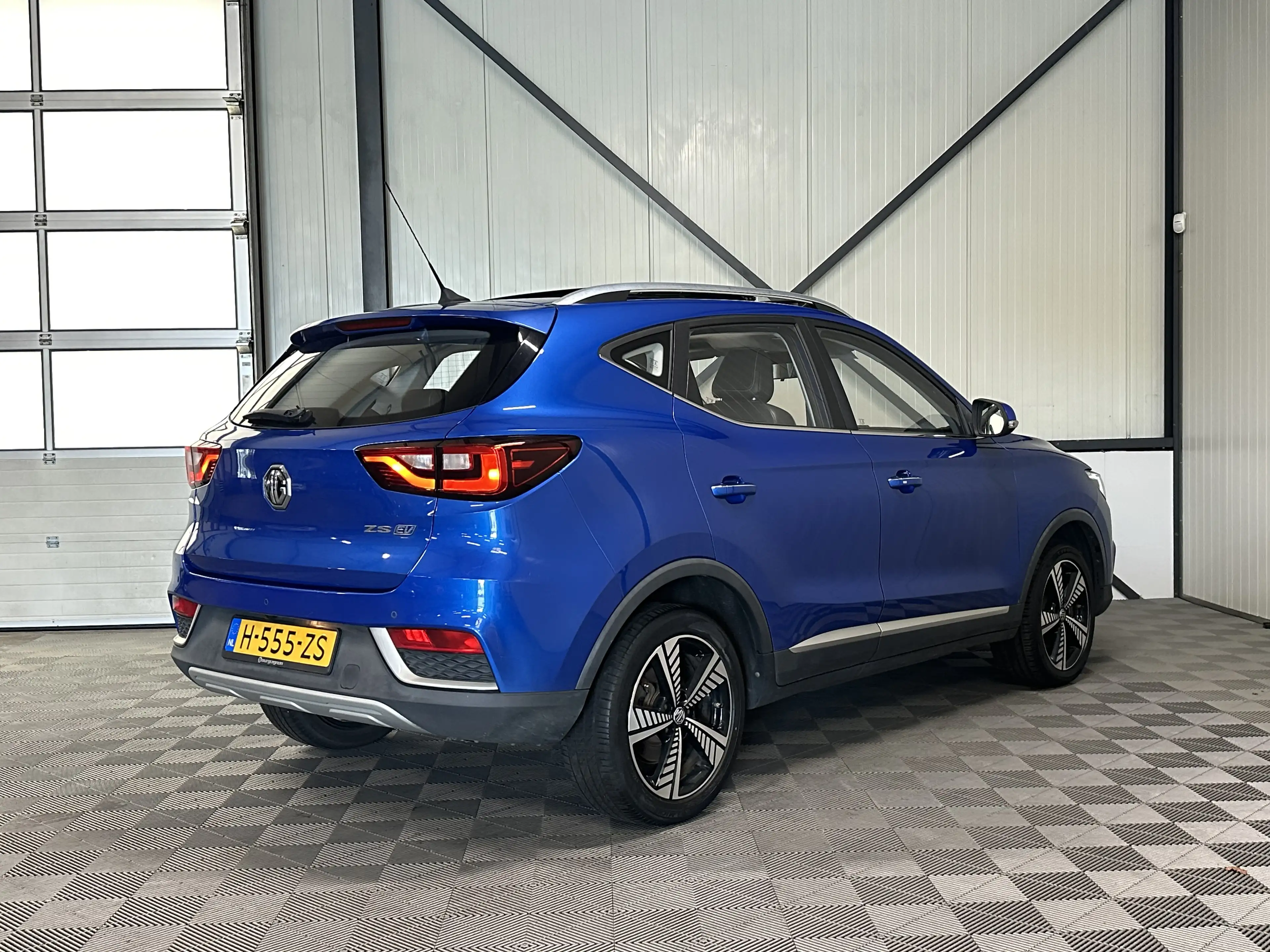 MG ZS MG EV Luxury 45kWh SOH 86% | Pano | Leer | Navi | — photo 2