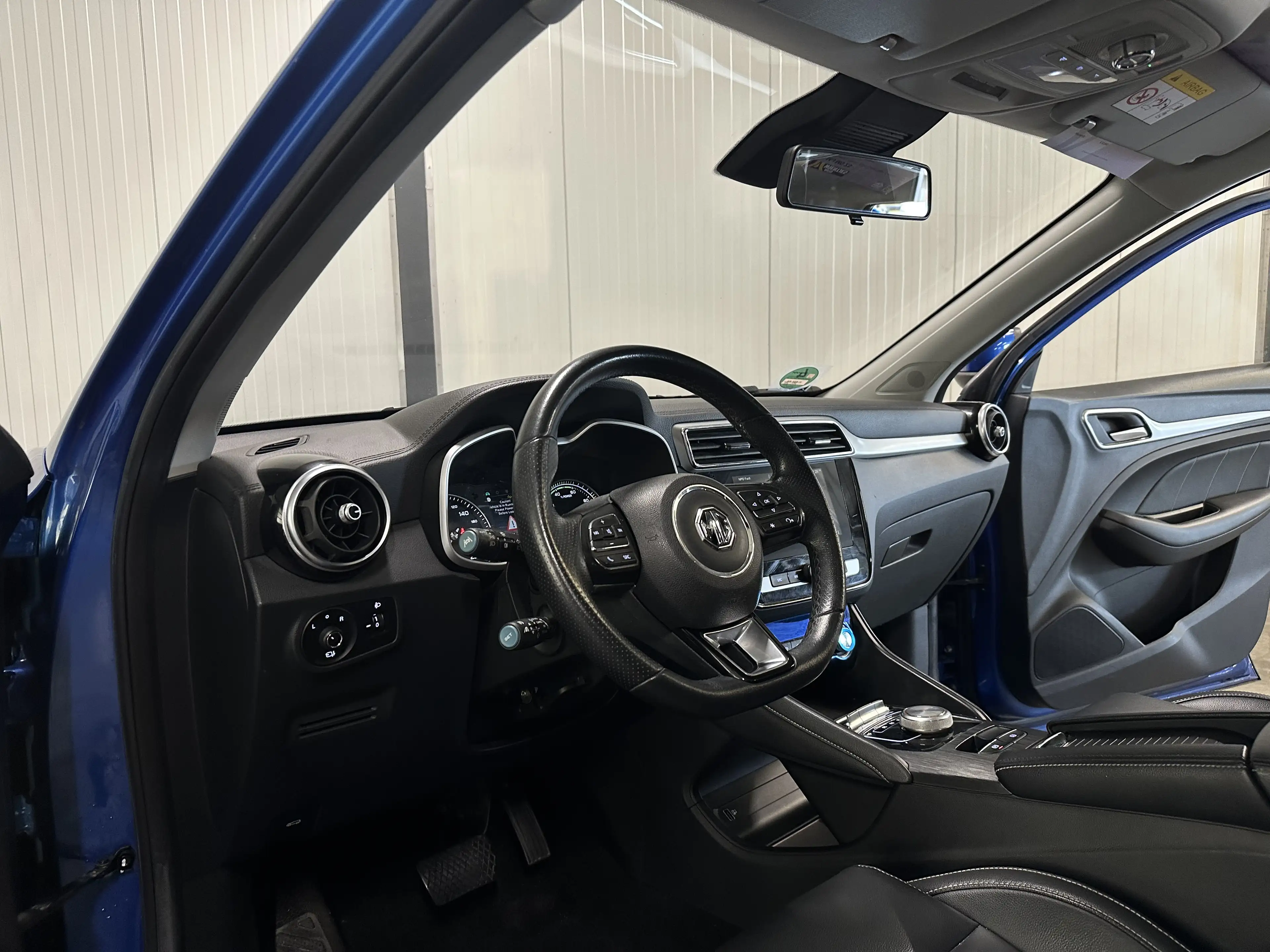 MG ZS MG EV Luxury 45kWh SOH 86% | Pano | Leer | Navi | — photo 11