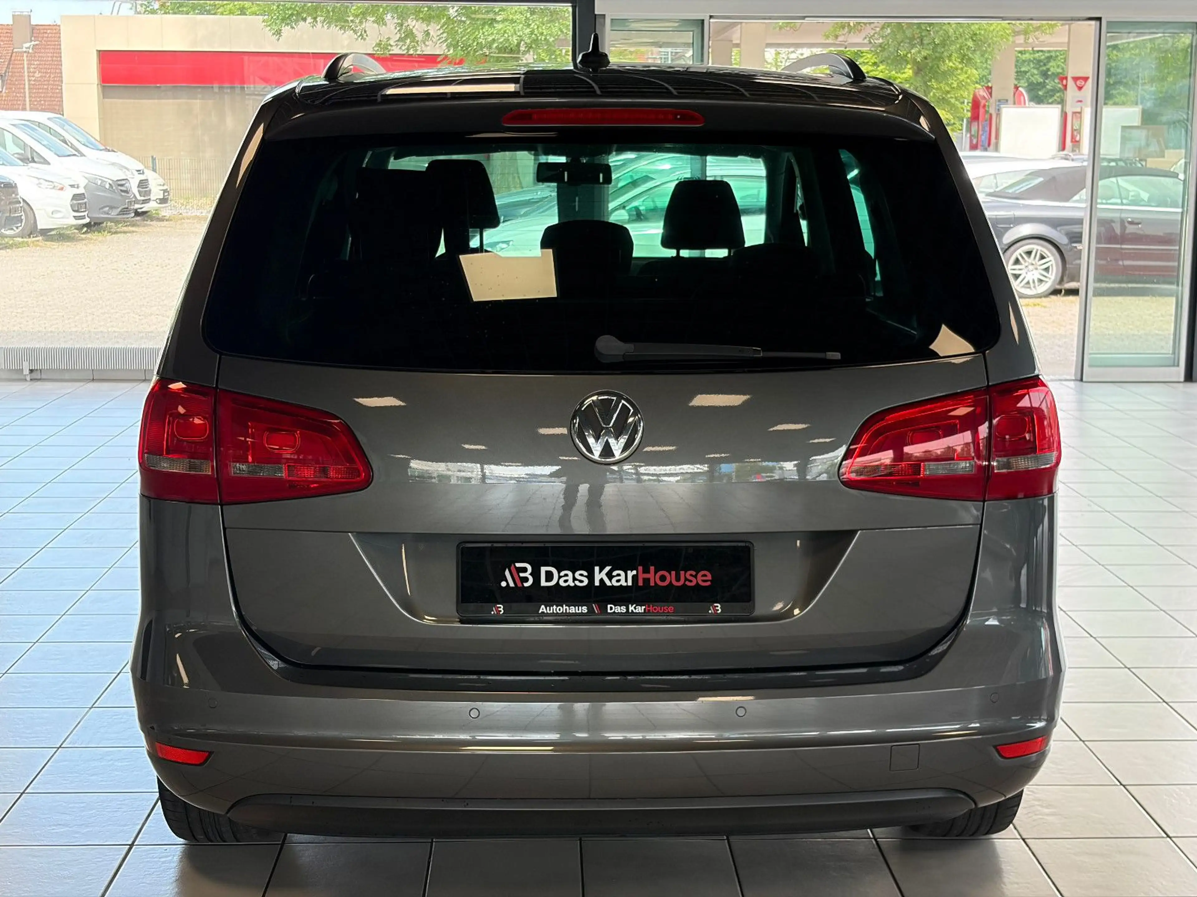 Volkswagen Sharan 2.0 TDI DSG Comfortline BMT · 7 Sitzer · — photo 6