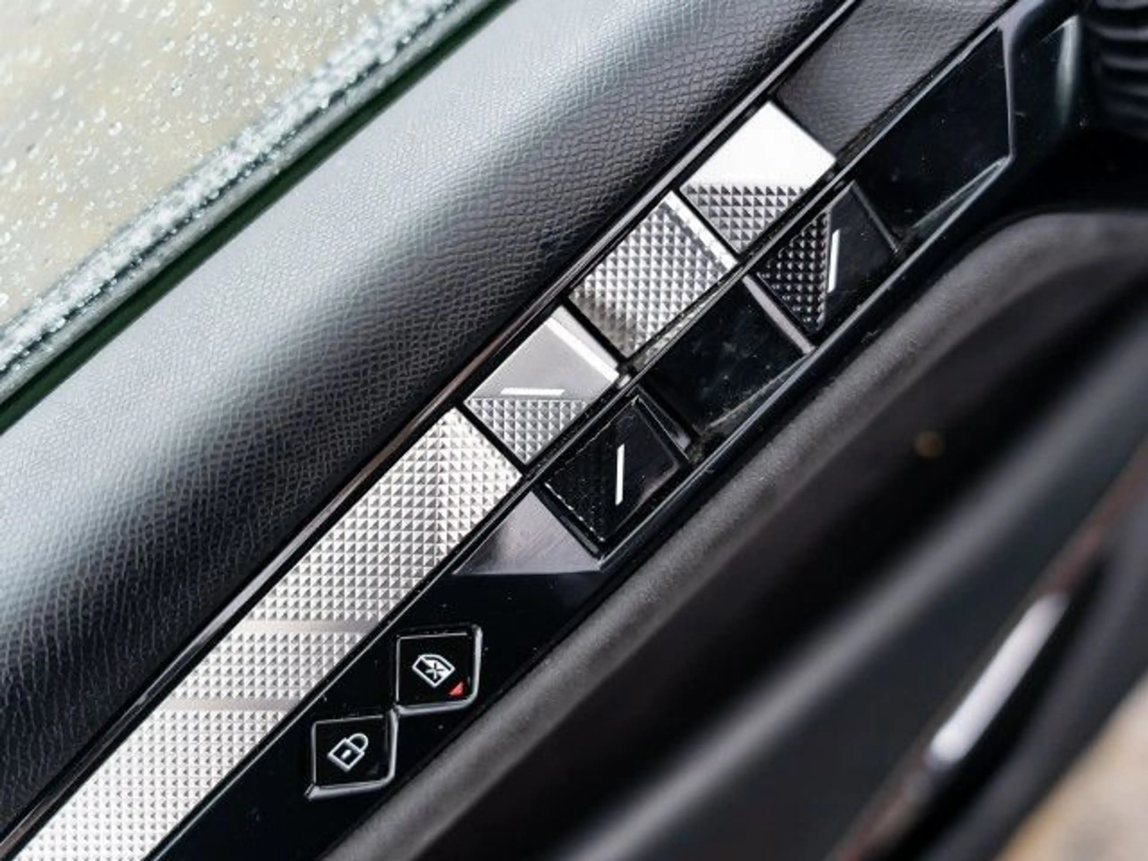 DS Automobiles DS 4 DS4 PT 130 Automatik Performance Line+ Navi LED AC — photo 15