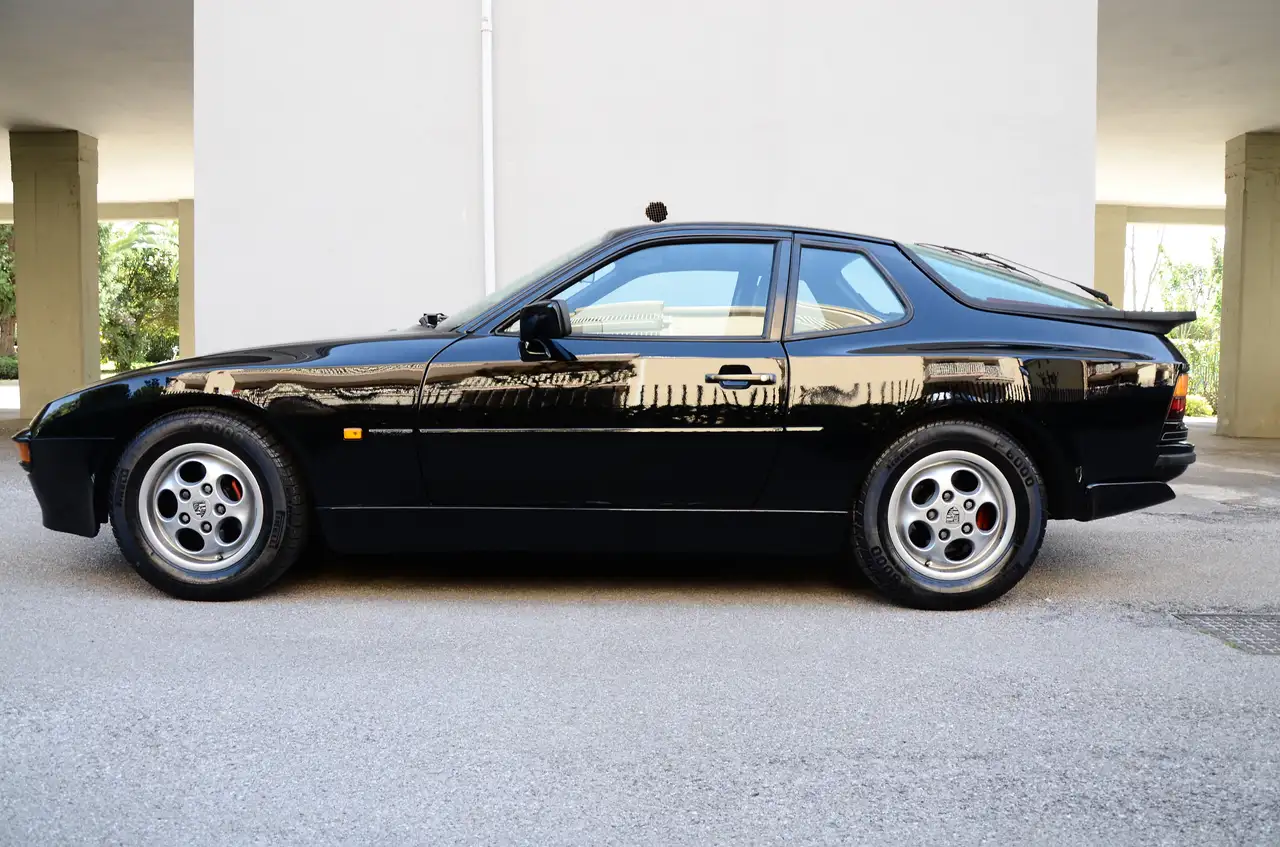 Porsche 944 Coupe 2.5 S, foto 4