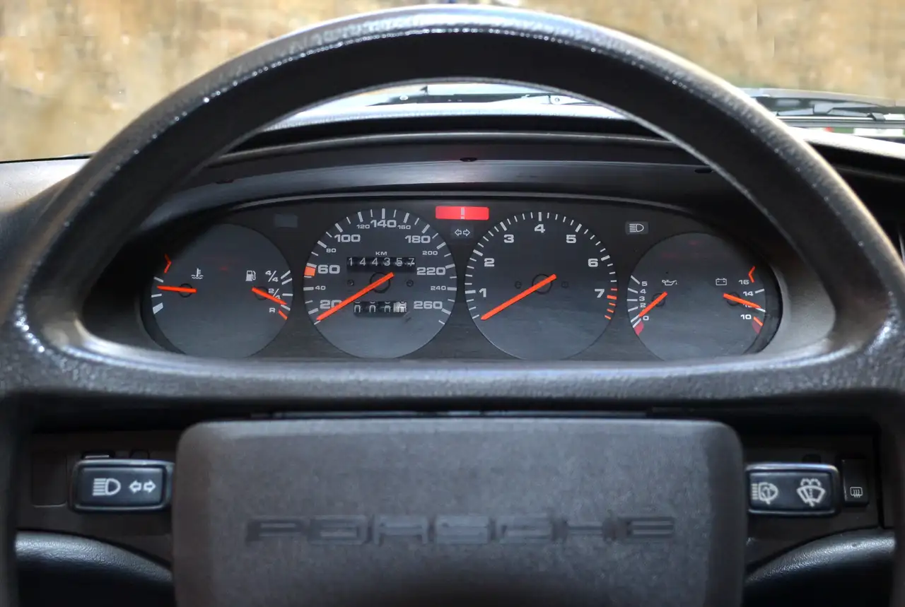 Porsche 944 Coupe 2.5 S, foto 6