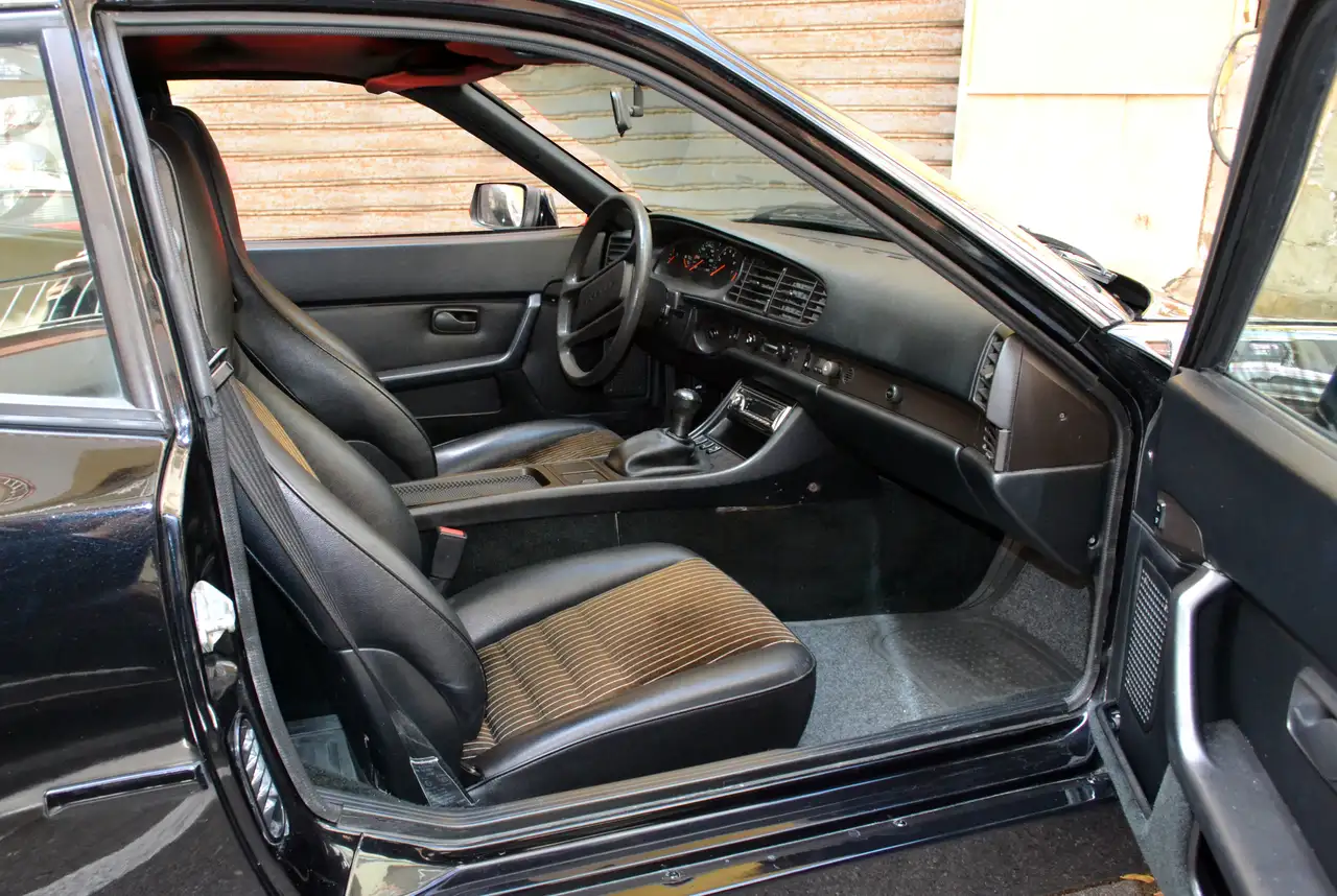 Porsche 944 Coupe 2.5 S, foto 7