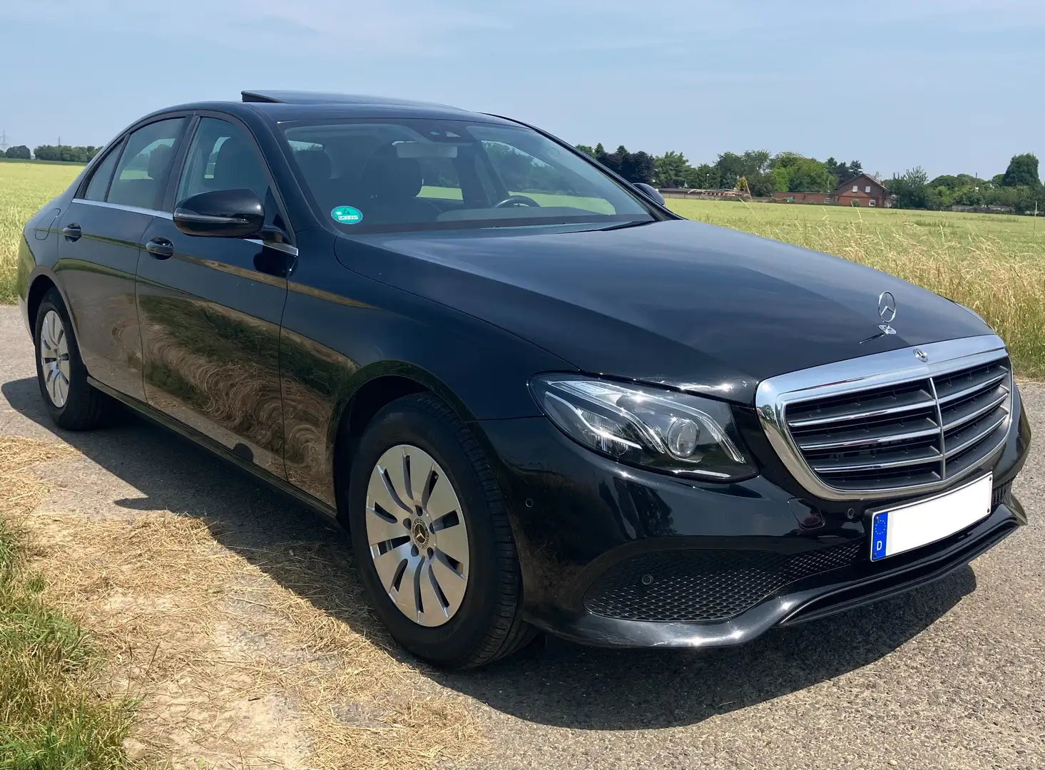 Mercedes-Benz E 200 E 200 d 9G-TRONIC Czarny - 2