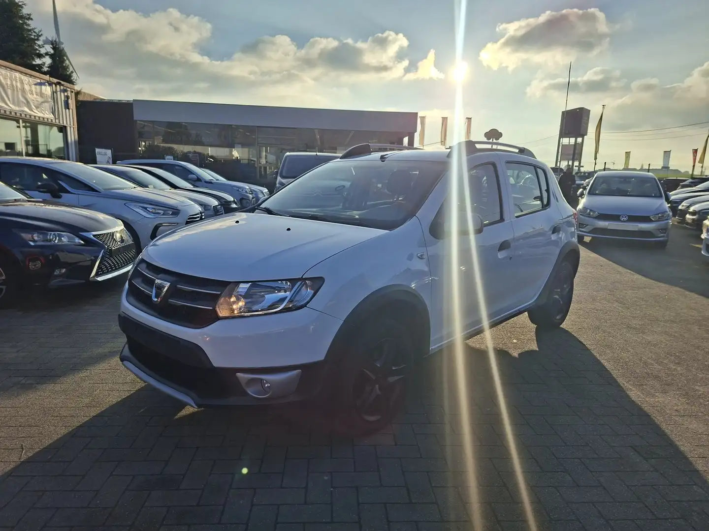 Dacia Sandero Sandero Stepway 0.9 TCe Stepway Blanc - 1