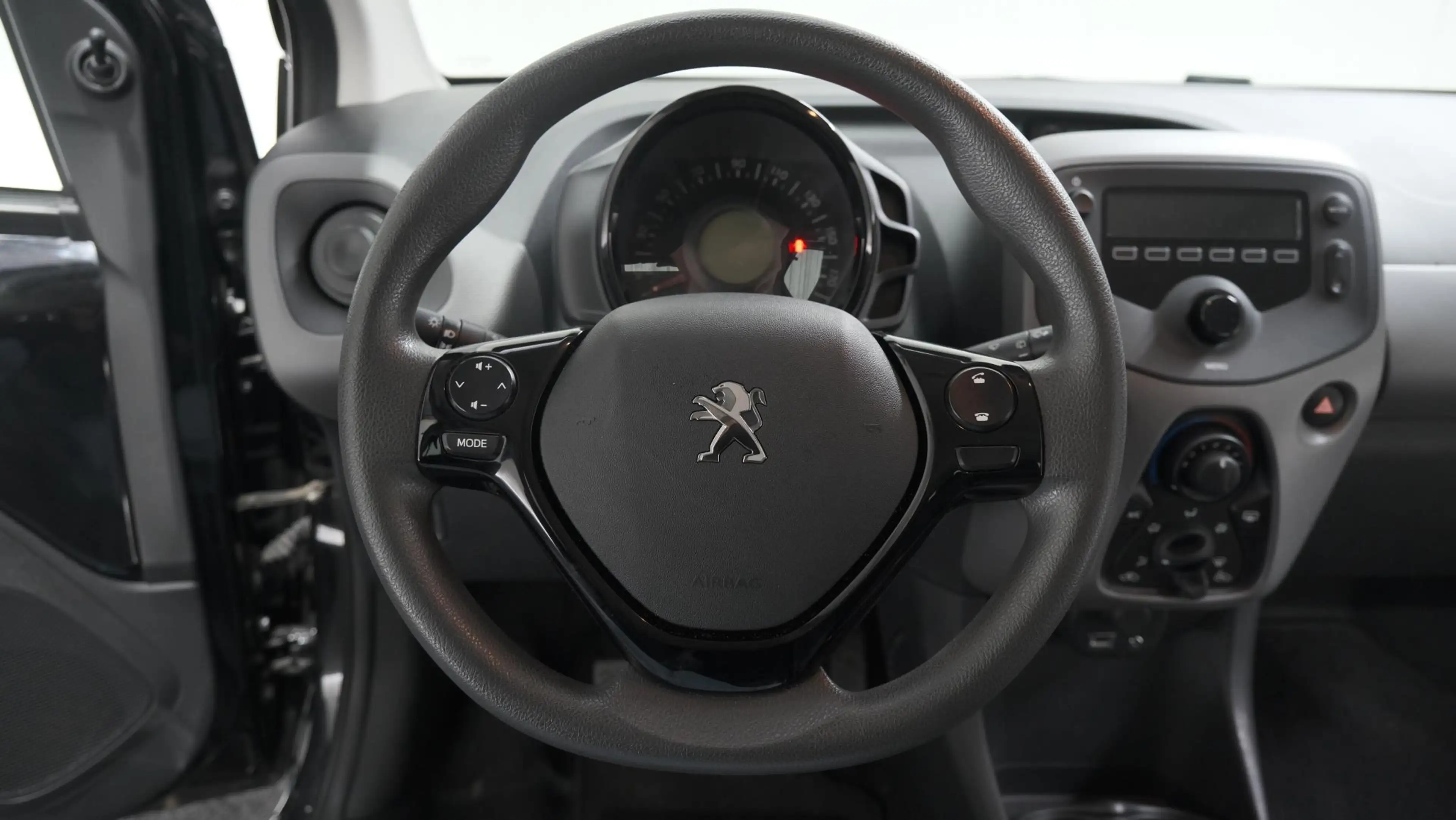 Peugeot 108 1.0 e-VTi Active | Airco | Bluetooth | Elektrische — photo 8
