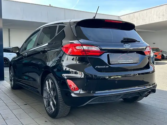 Ford Fiesta view 3