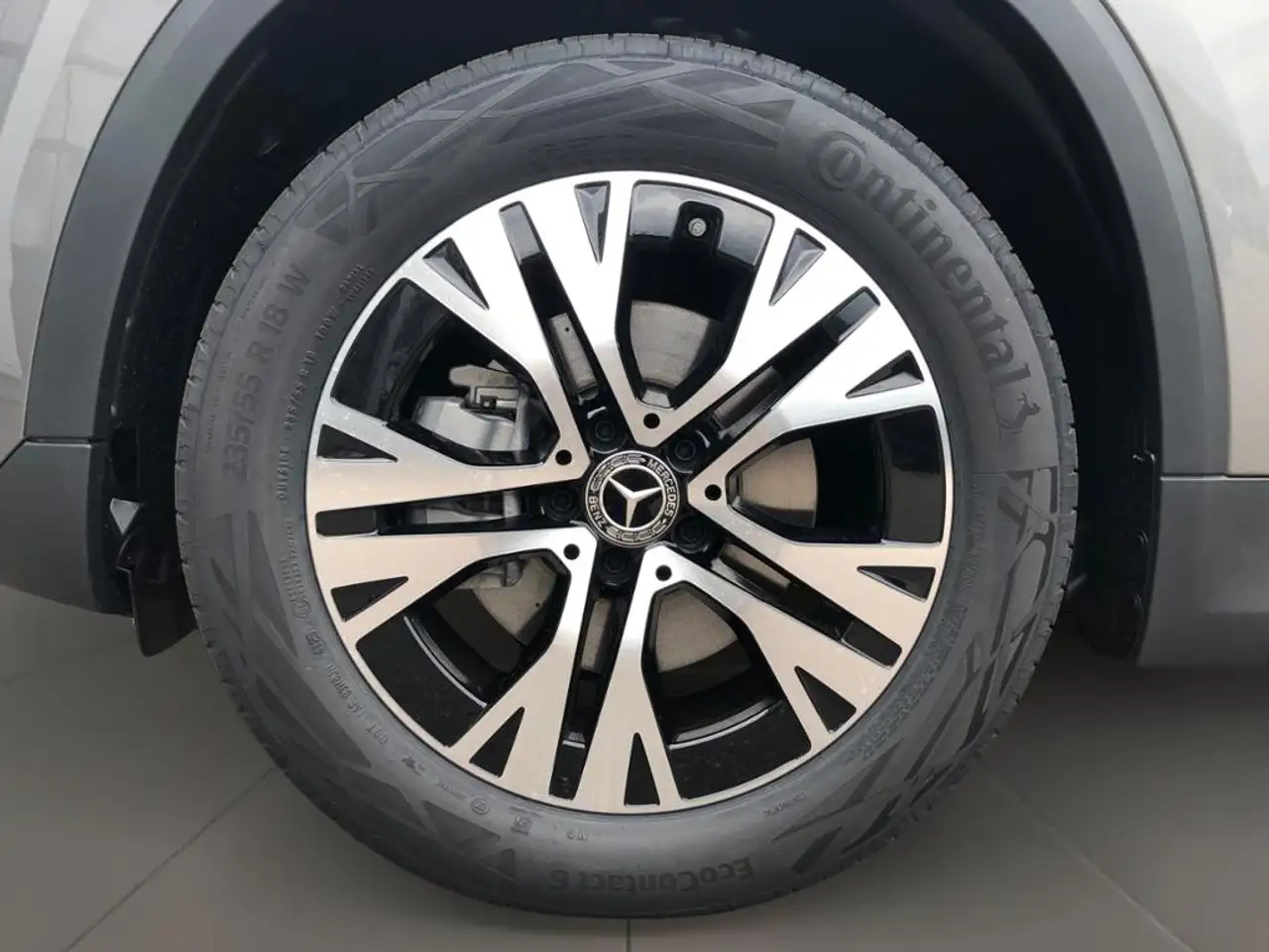 Mercedes-Benz GLA 200 MBUX+Progressive+MBeam+Wide+360+Cam+LED 7