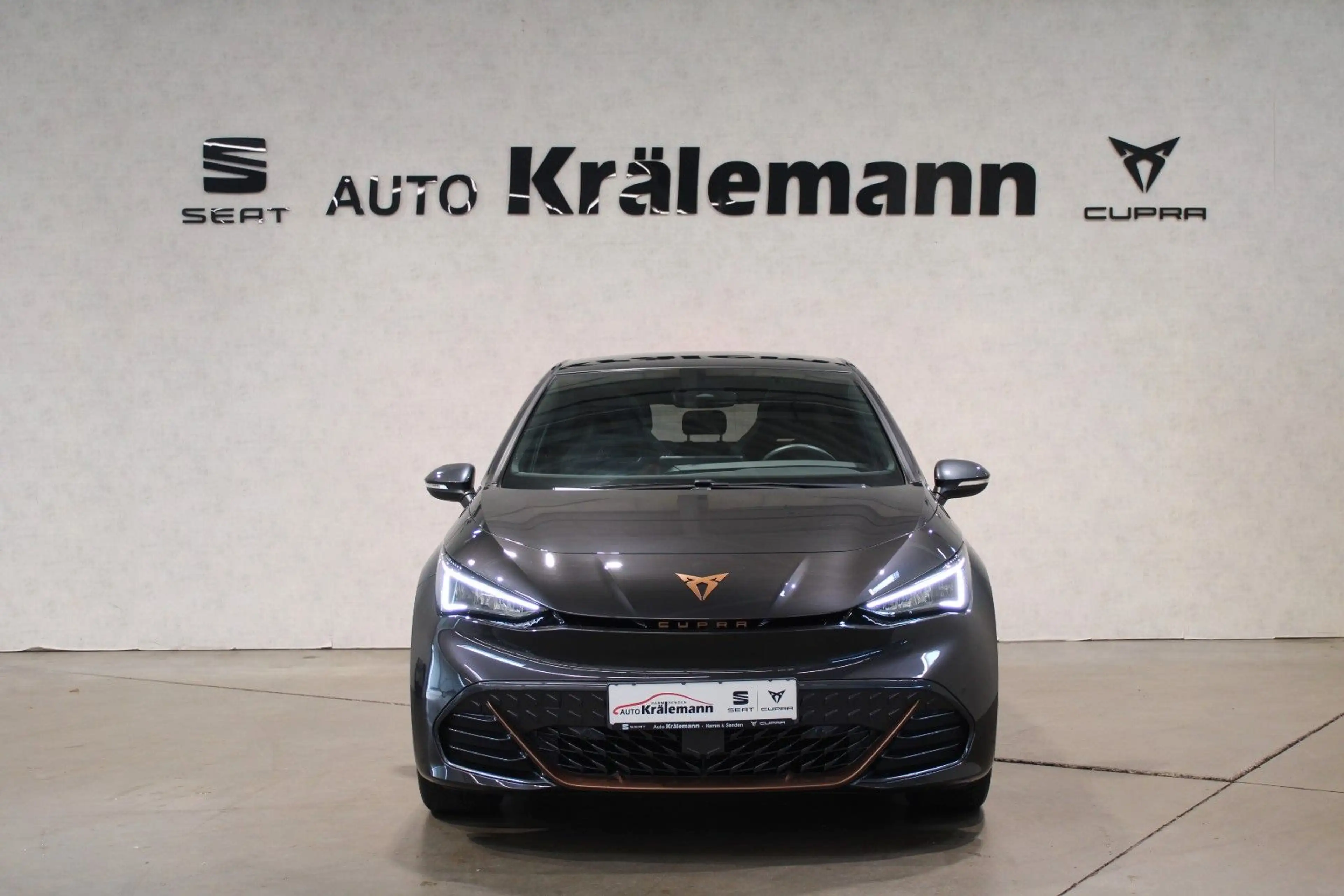CUPRA Born 150kW 58kWh*Pano*Navi*Kamera*Beats*FullLink — photo 2