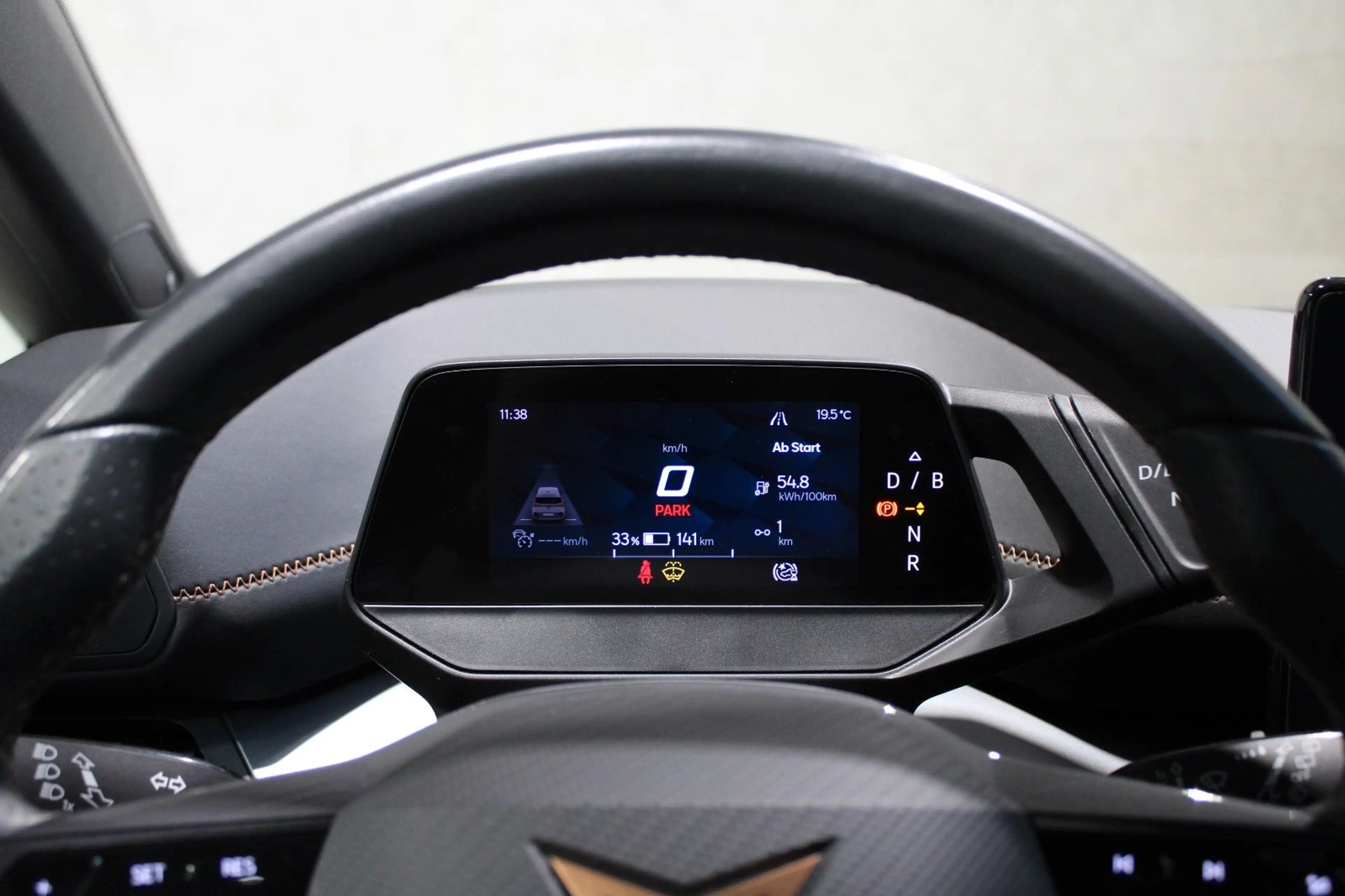 CUPRA Born 150kW 58kWh*Pano*Navi*Kamera*Beats*FullLink — photo 14