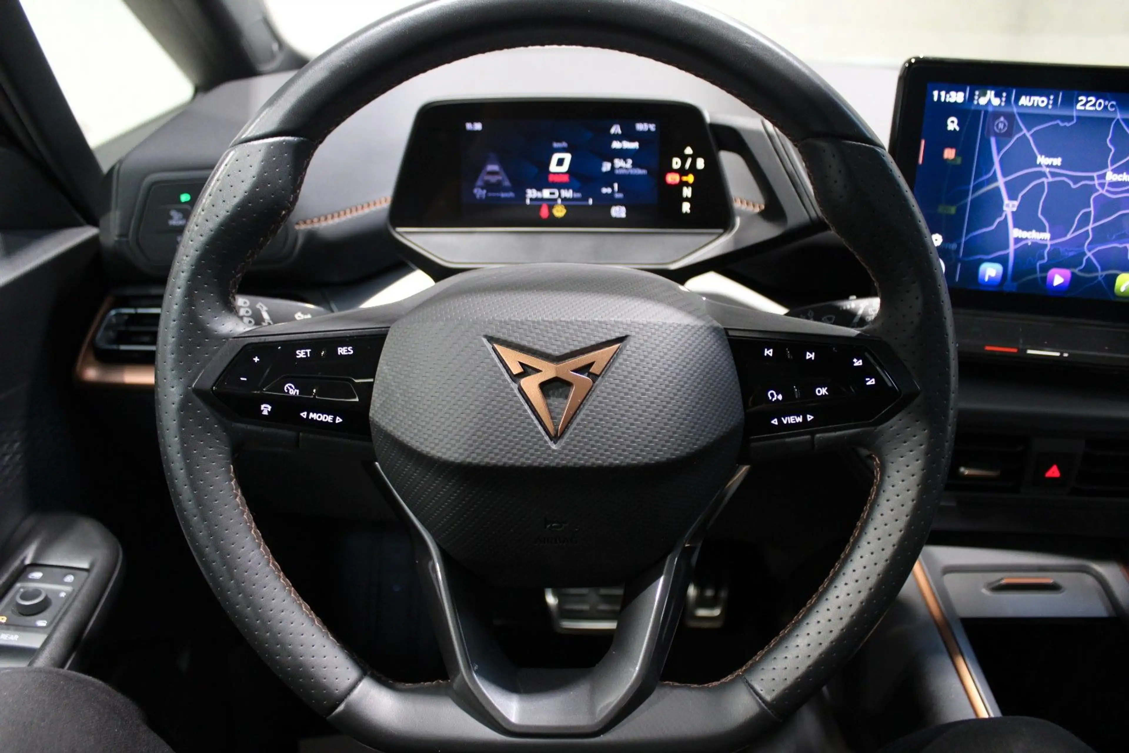 CUPRA Born 150kW 58kWh*Pano*Navi*Kamera*Beats*FullLink — photo 13