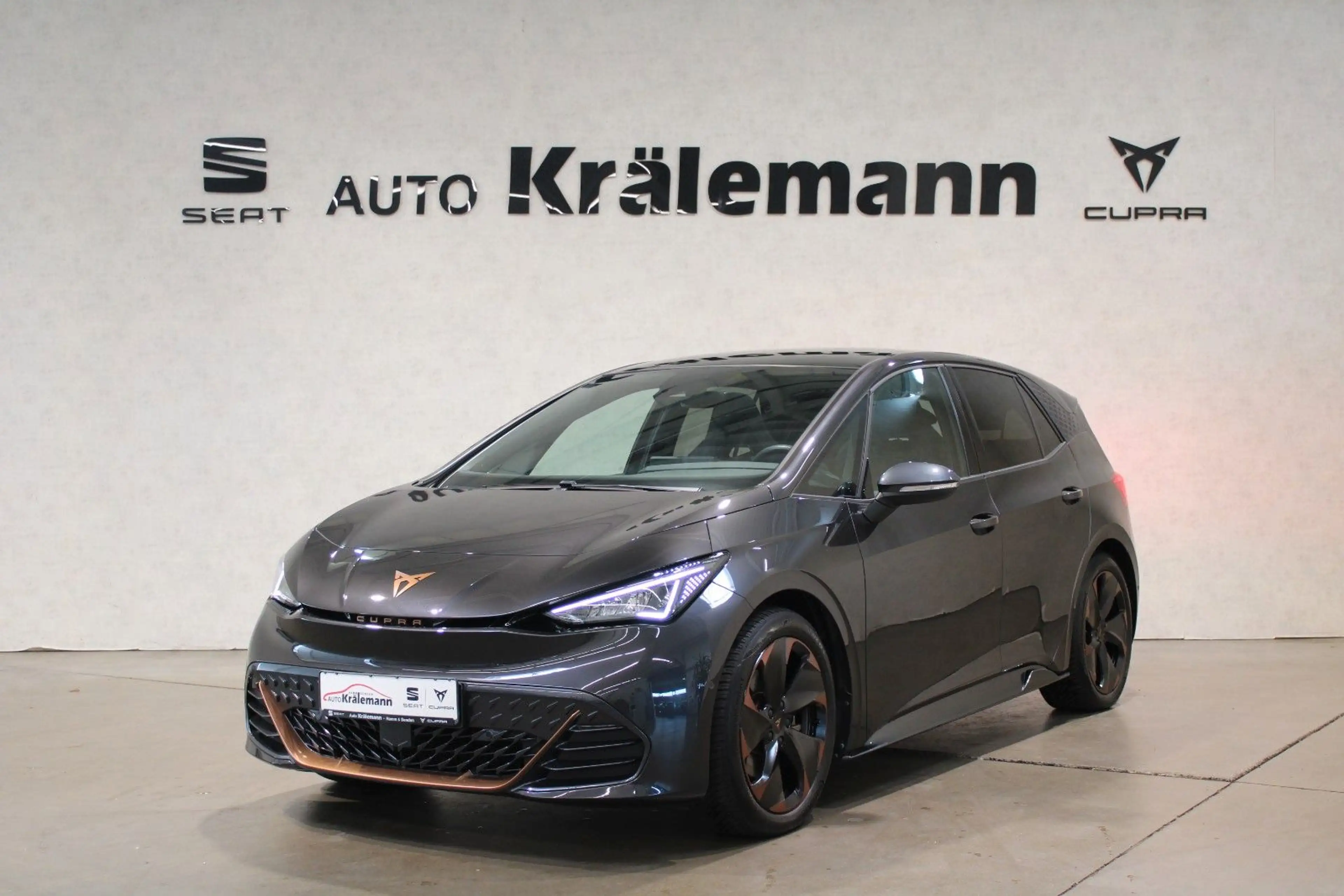 CUPRA Born 150kW 58kWh*Pano*Navi*Kamera*Beats*FullLink — photo 3