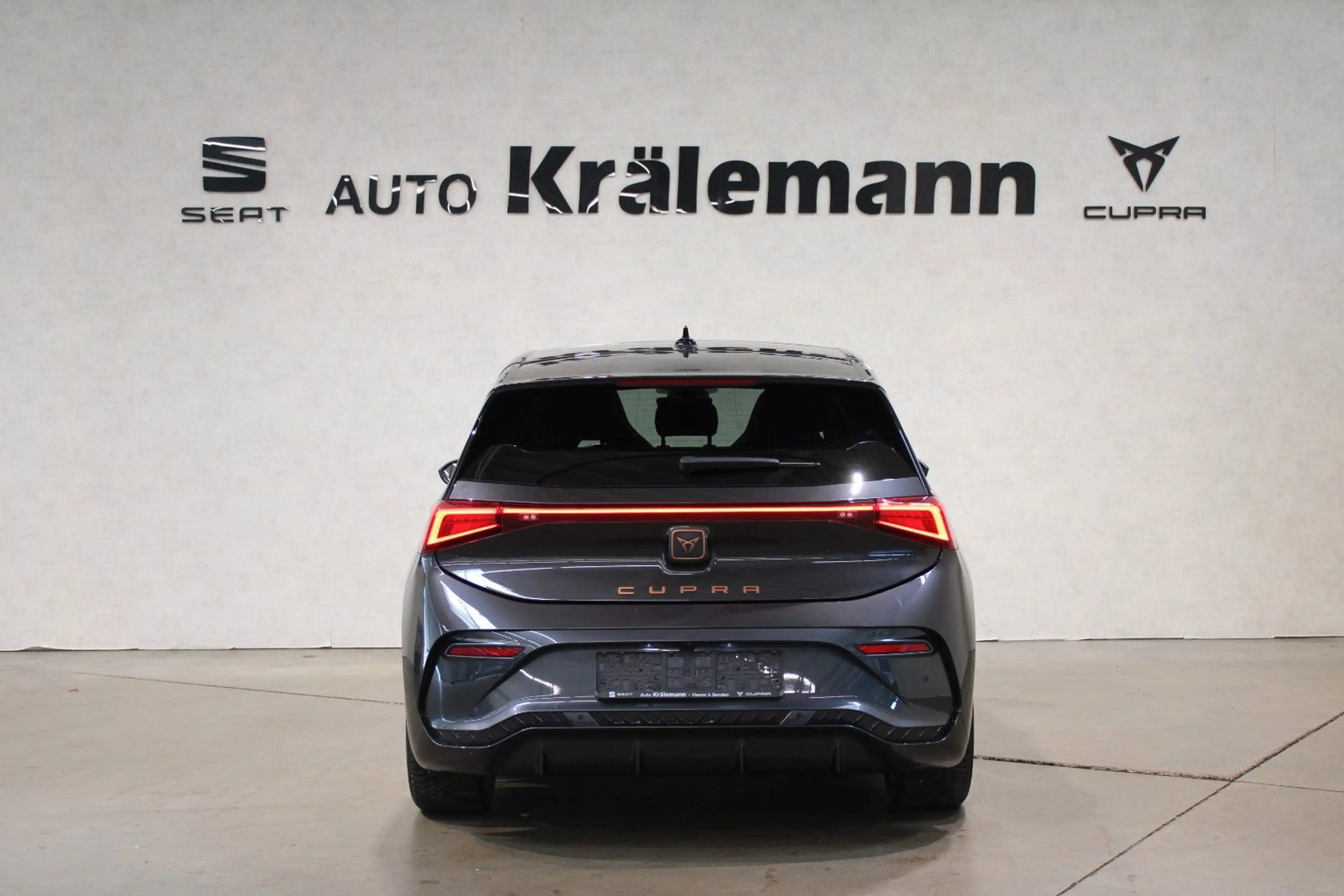 CUPRA Born 150kW 58kWh*Pano*Navi*Kamera*Beats*FullLink — photo 6