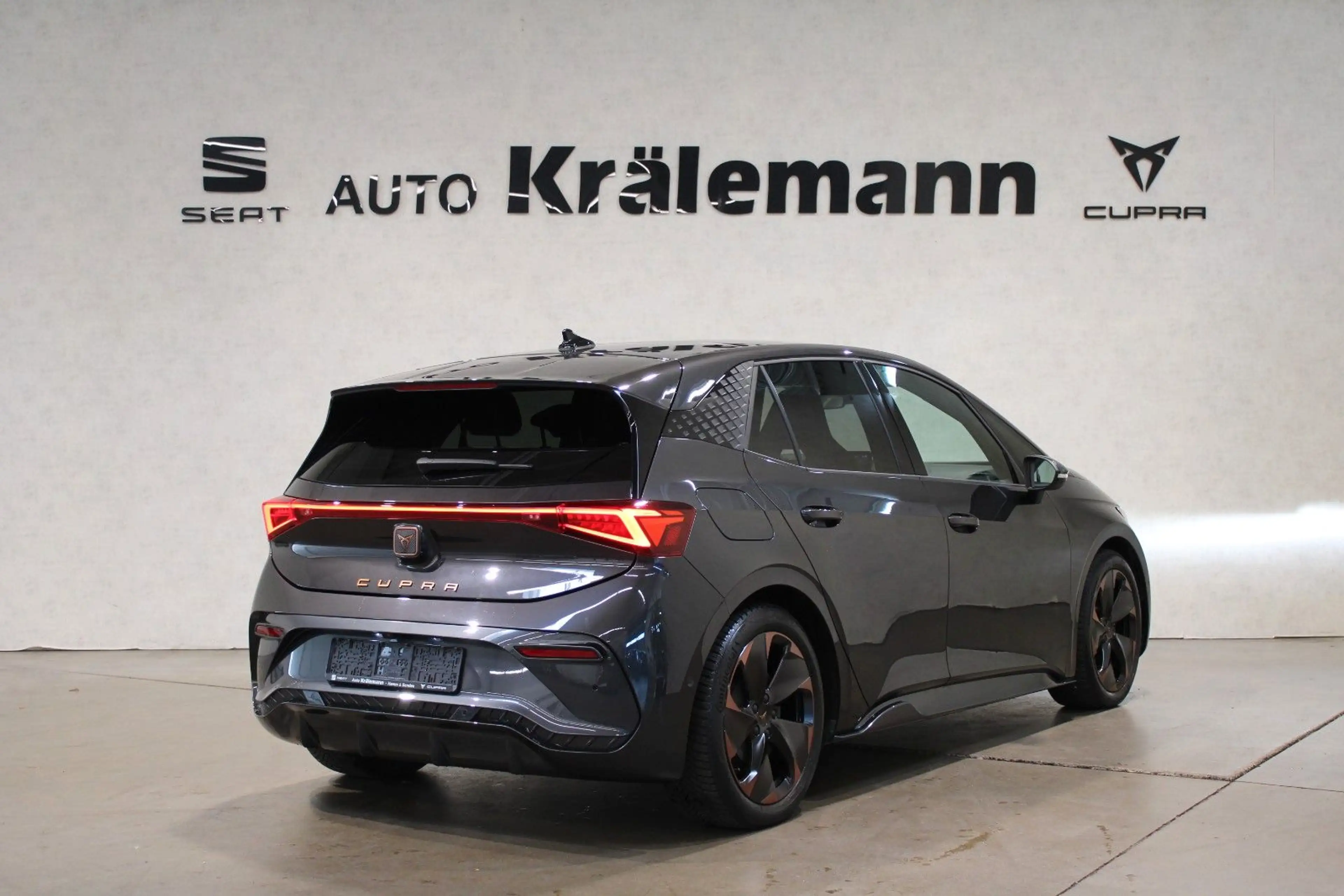 CUPRA Born 150kW 58kWh*Pano*Navi*Kamera*Beats*FullLink — photo 7