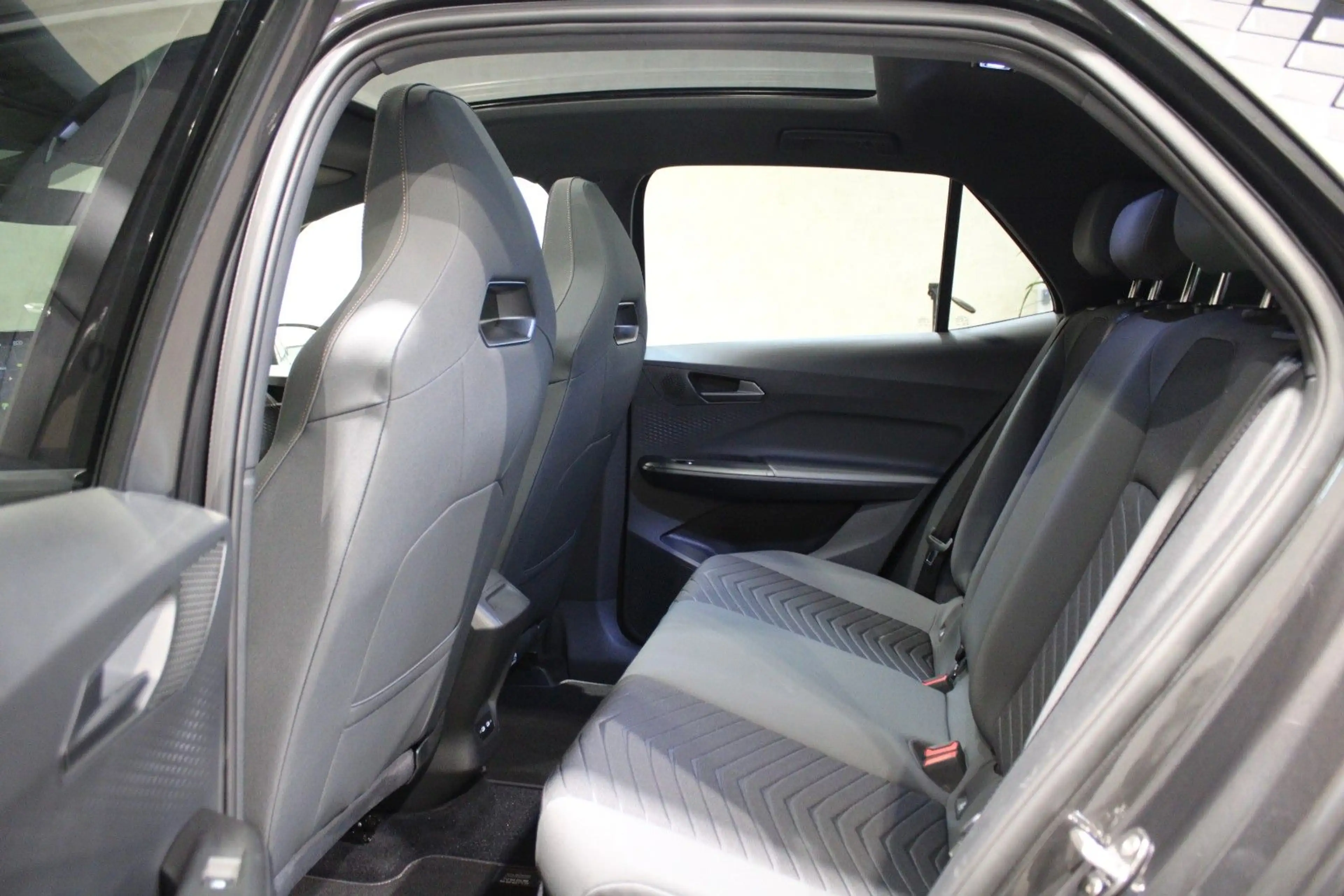 CUPRA Born 150kW 58kWh*Pano*Navi*Kamera*Beats*FullLink — photo 9