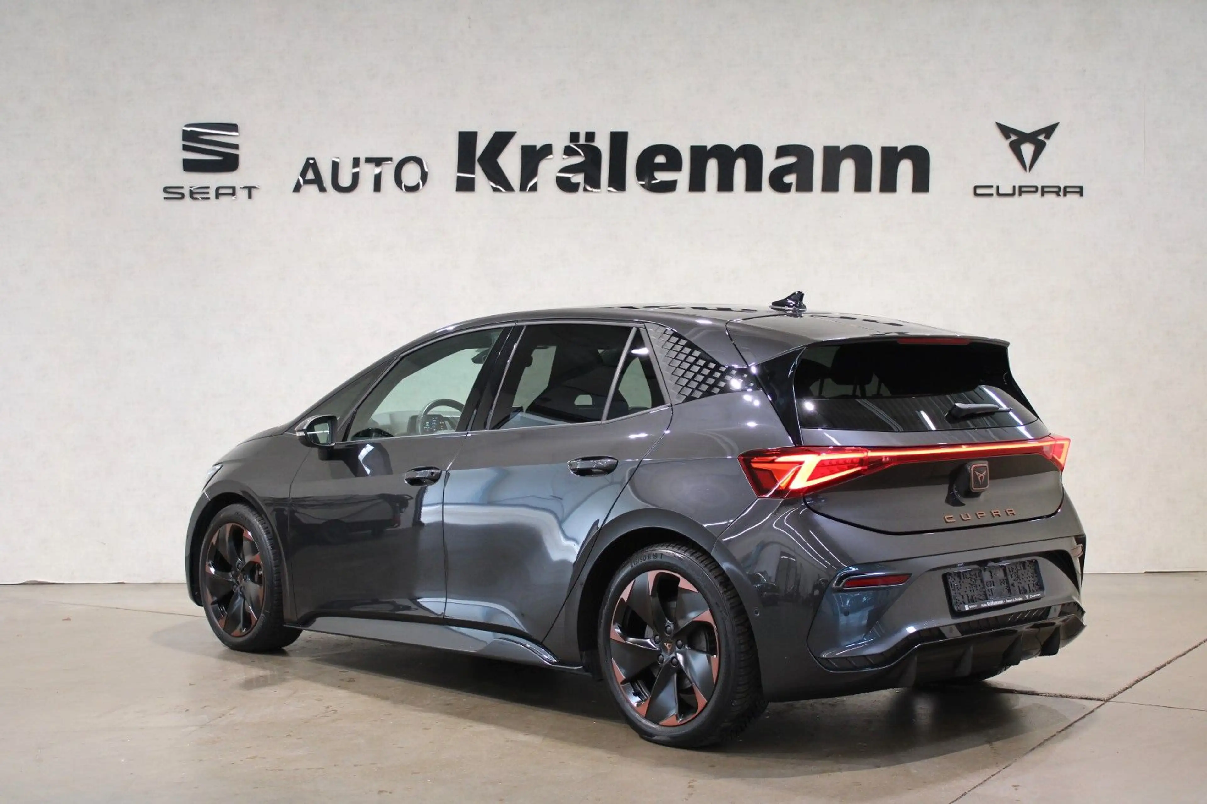 CUPRA Born 150kW 58kWh*Pano*Navi*Kamera*Beats*FullLink — photo 5