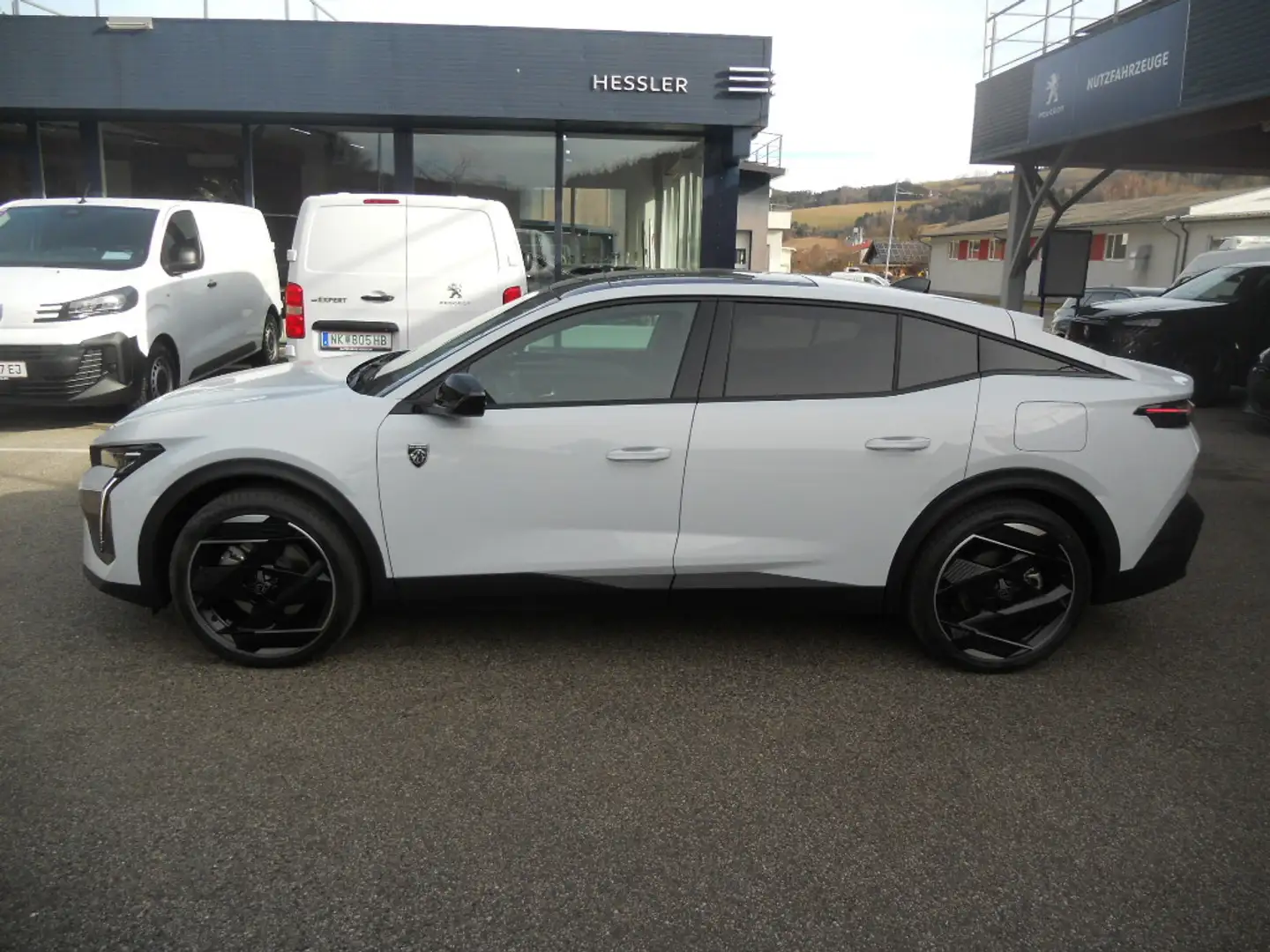 Peugeot 408 PHEV 225 e-DCS7 GT Weiß - 2