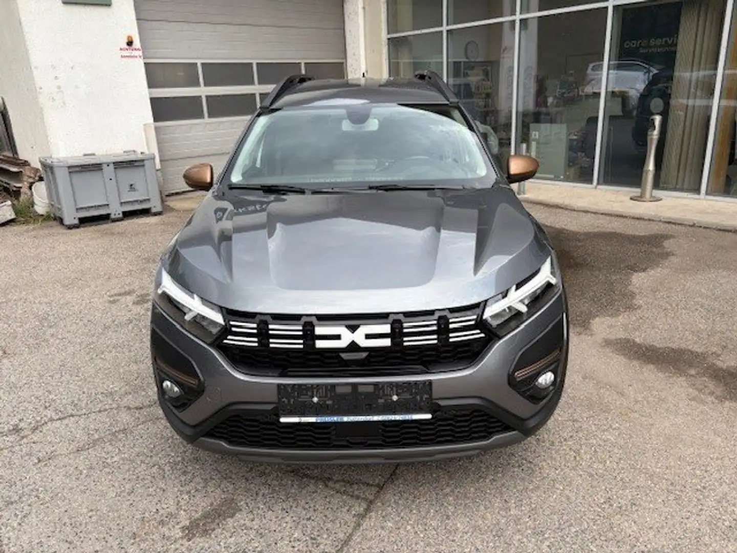 Dacia Jogger Extreme Hybrid Grau - 1