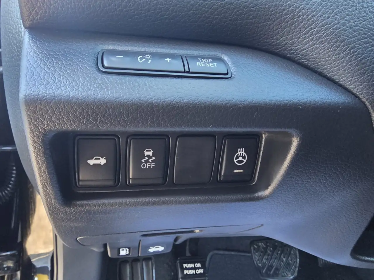 Nissan Altima снимка Nissan Altima