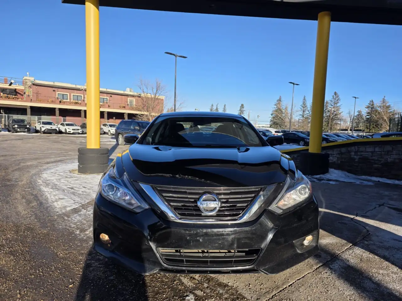 Nissan Altima снимка Nissan Altima