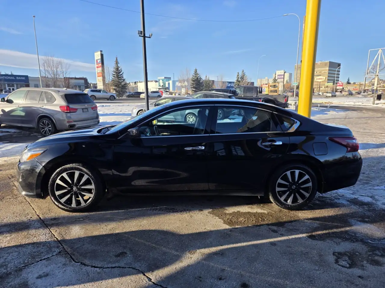 Nissan Altima снимка Nissan Altima