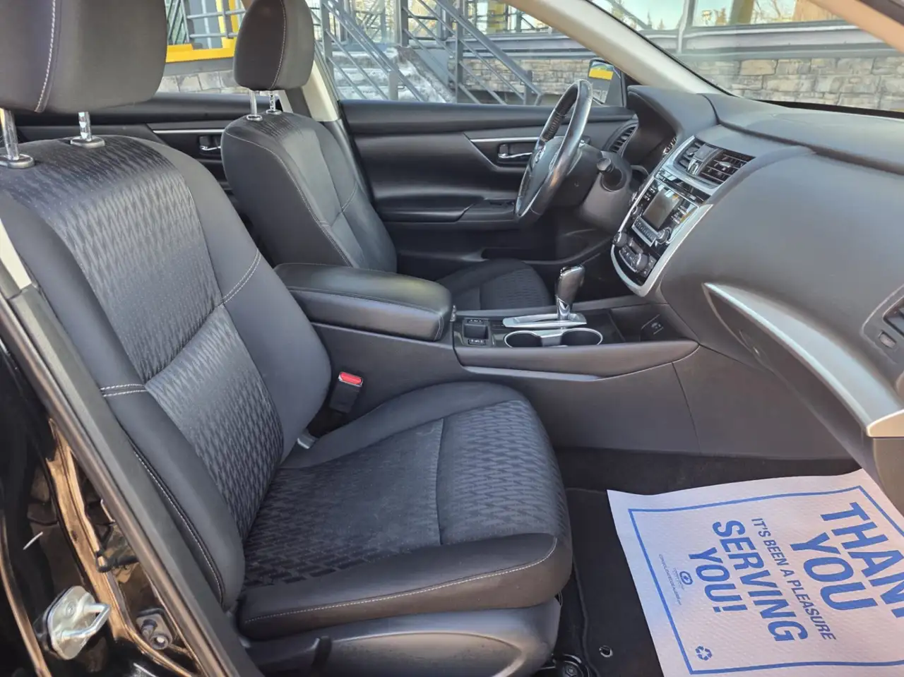 Nissan Altima снимка Nissan Altima