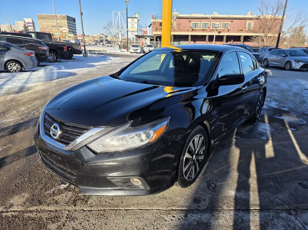 Nissan Altima снимка Nissan Altima