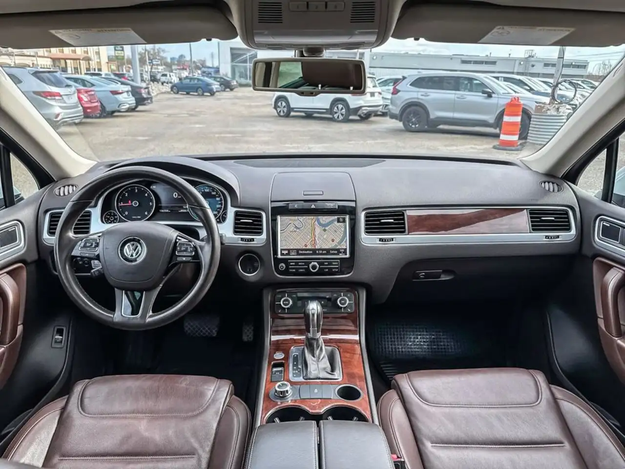 Volkswagen Touareg снимка Volkswagen Touareg
