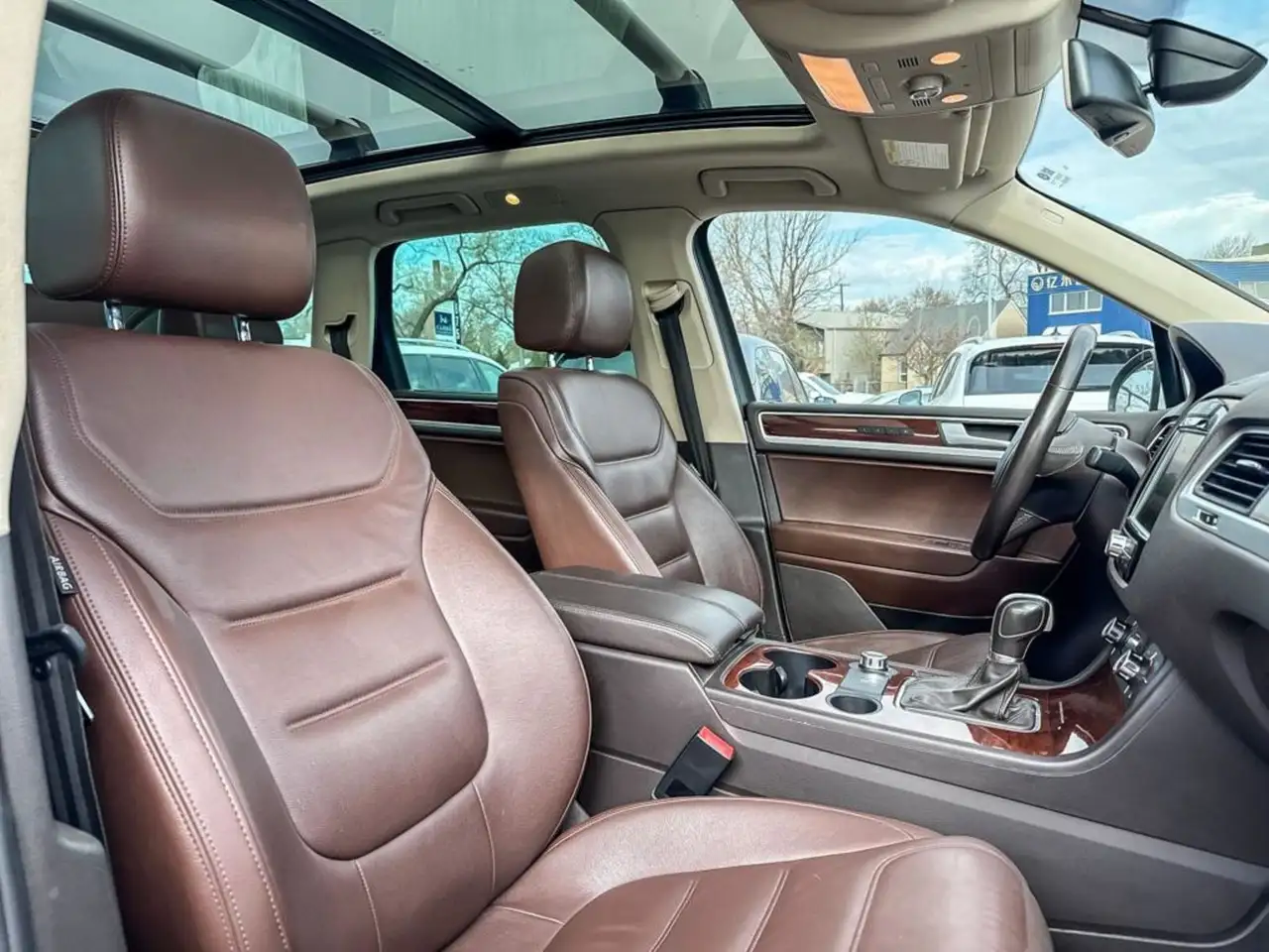 Volkswagen Touareg снимка Volkswagen Touareg