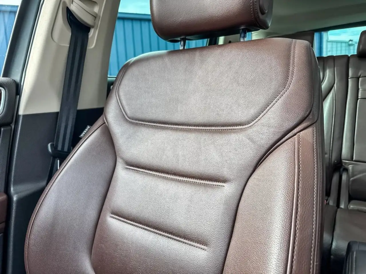 Volkswagen Touareg снимка Volkswagen Touareg