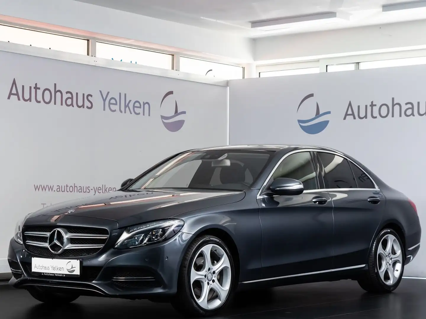 Mercedes-Benz C 200 CGI Avantgarde *LED*PANO*SHZ*DAB*RFK Gris - 2
