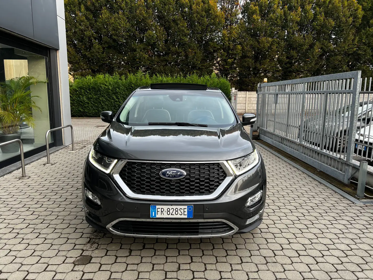 Ford Edge 2.0 TDCI VIGNALE S&S AWD 210CV POWERSHIFT Grigio - 2