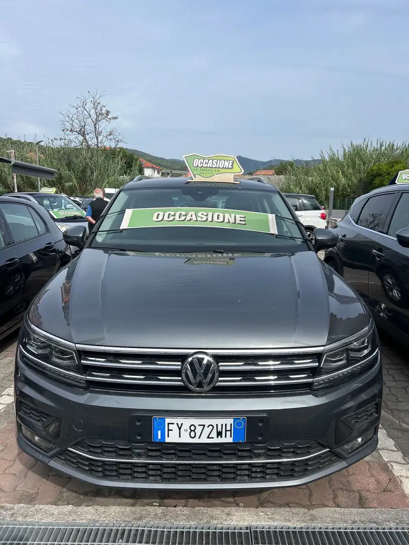 Volkswagen Tiguan Tiguan II 2016 2.0 tdi Advanced R-Line  150cv dsg Grigio - 1