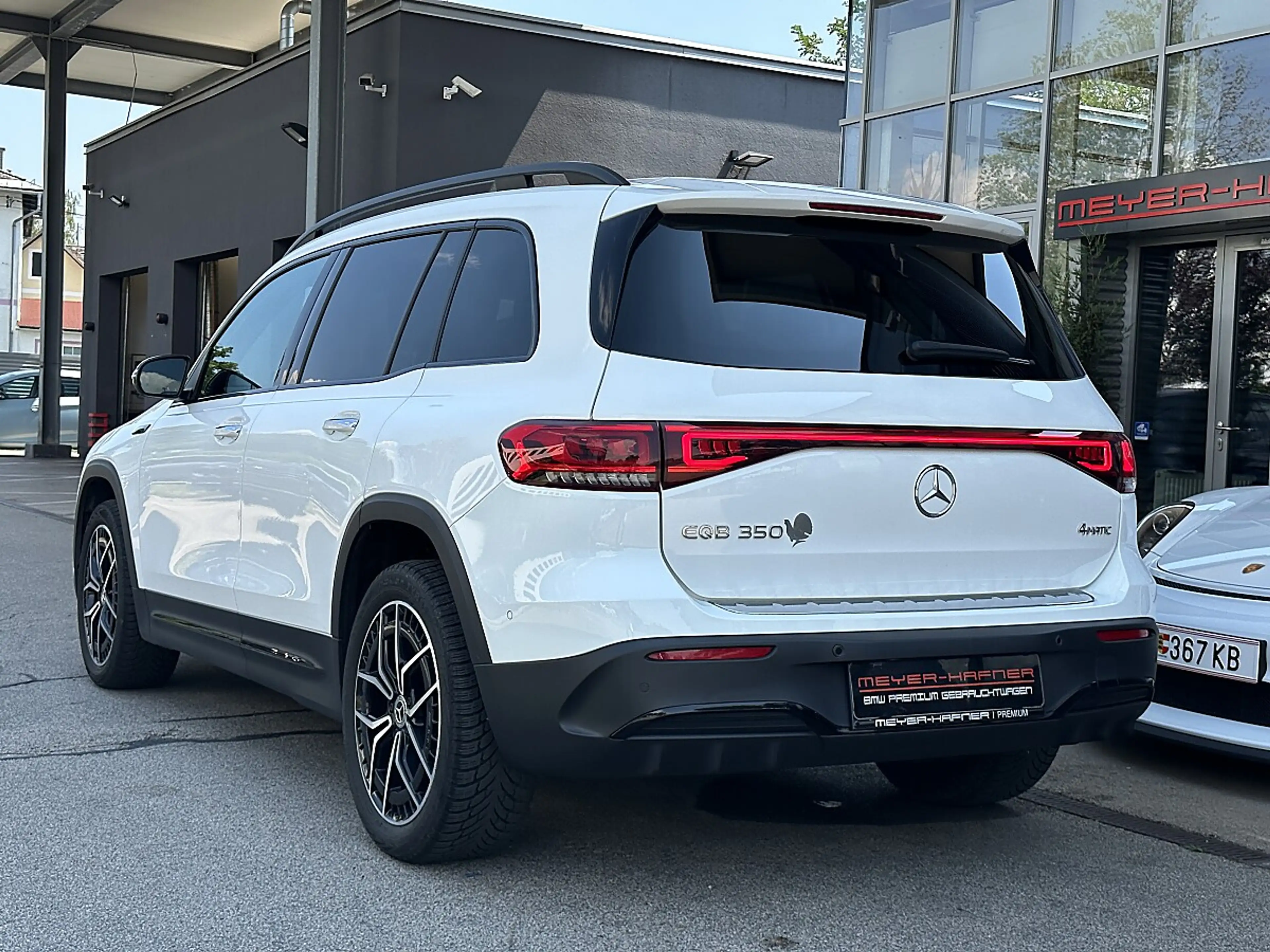 Mercedes-Benz EQB 350 4MATIC AMG-Line Aut. / 7 Sitzer — photo 7