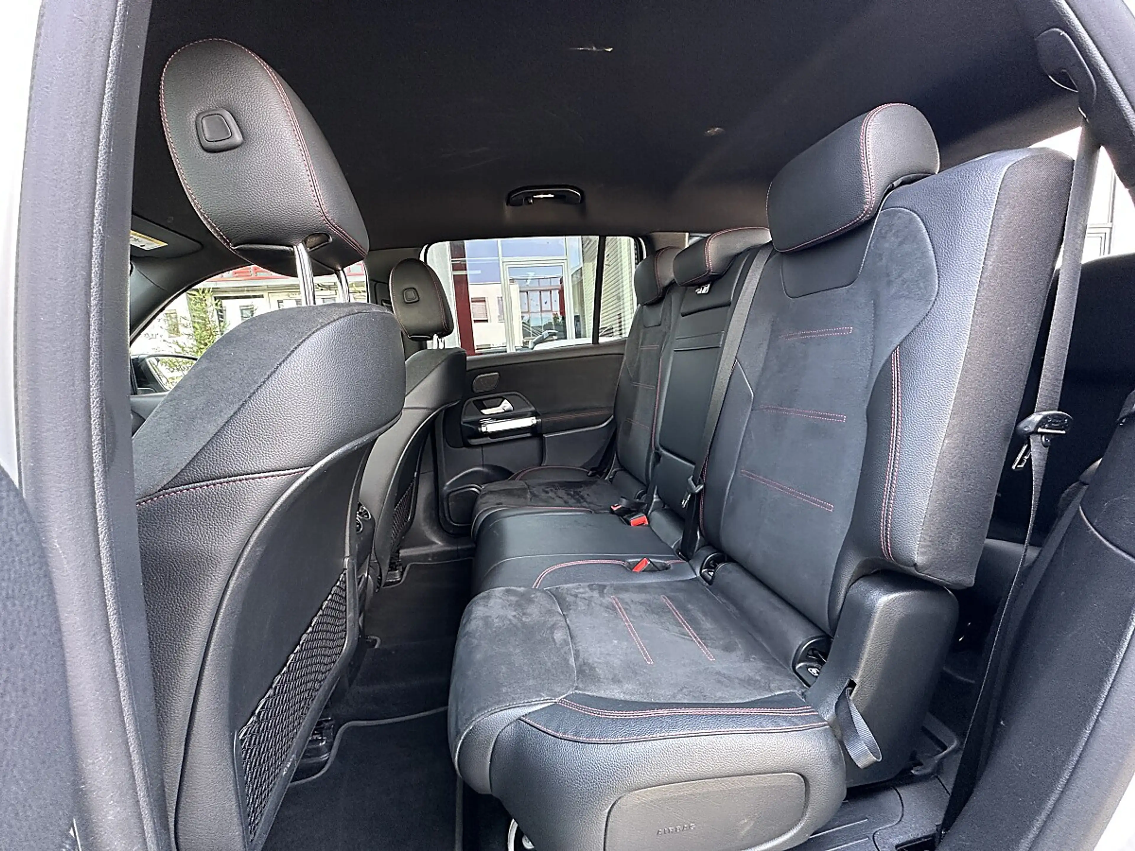 Mercedes-Benz EQB 350 4MATIC AMG-Line Aut. / 7 Sitzer — photo 13