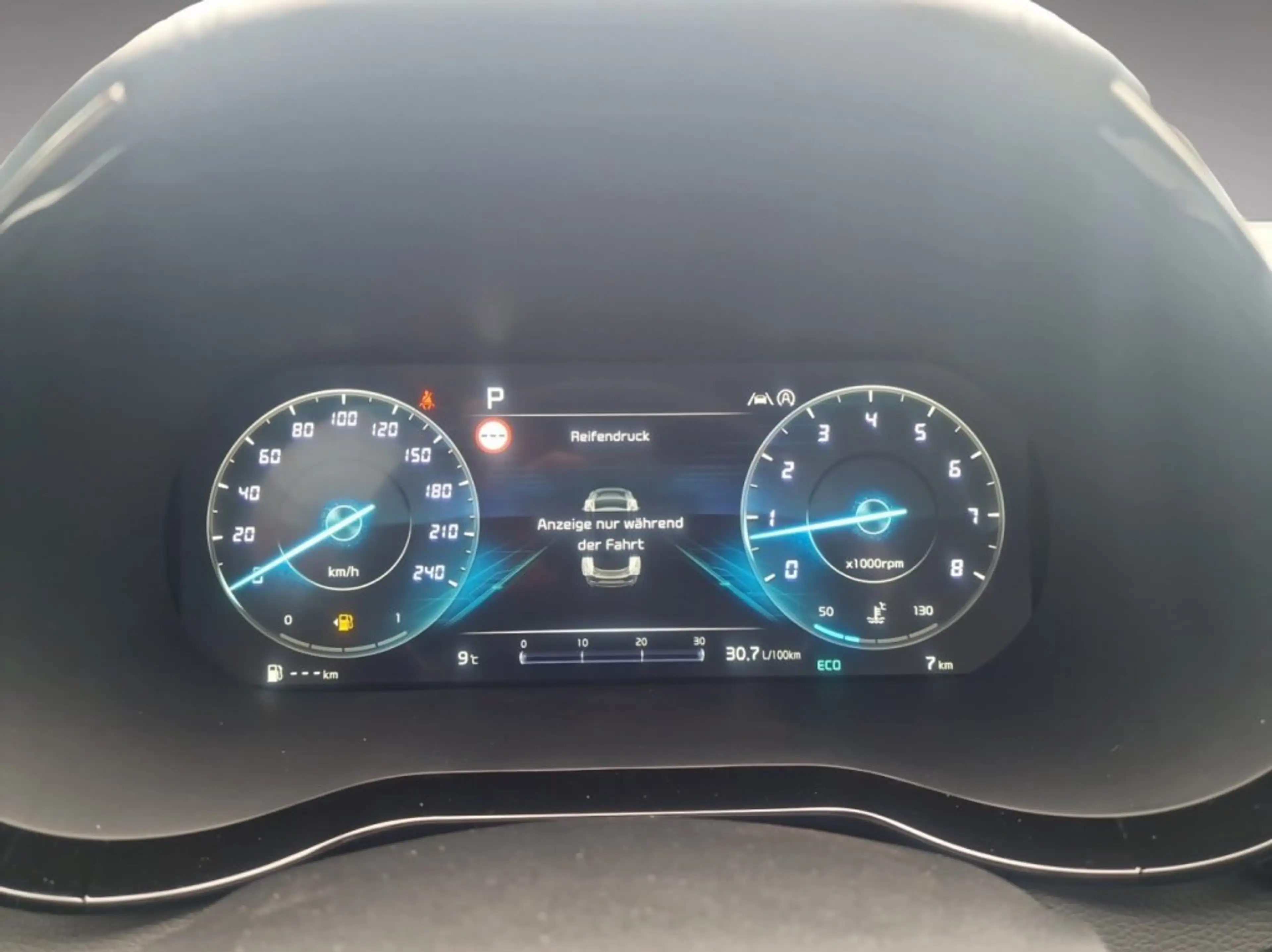 Kia ProCeed / pro_cee'd PROCEED GT-LINE UVO 1.5 TGDI 48V DCT7 — photo 12