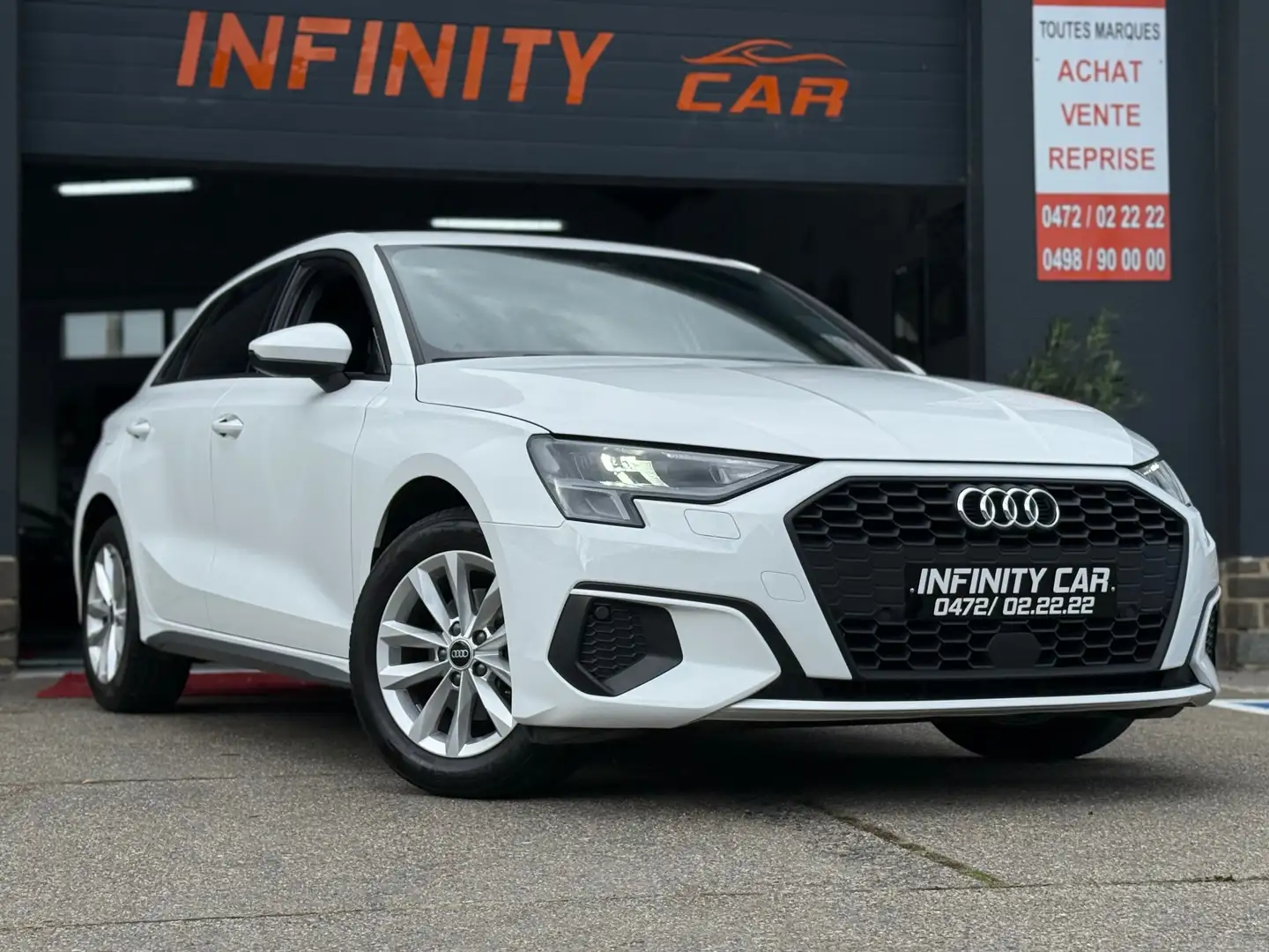 Audi A3 A3 35 TFSI Attraction S tronic Weiß - 1