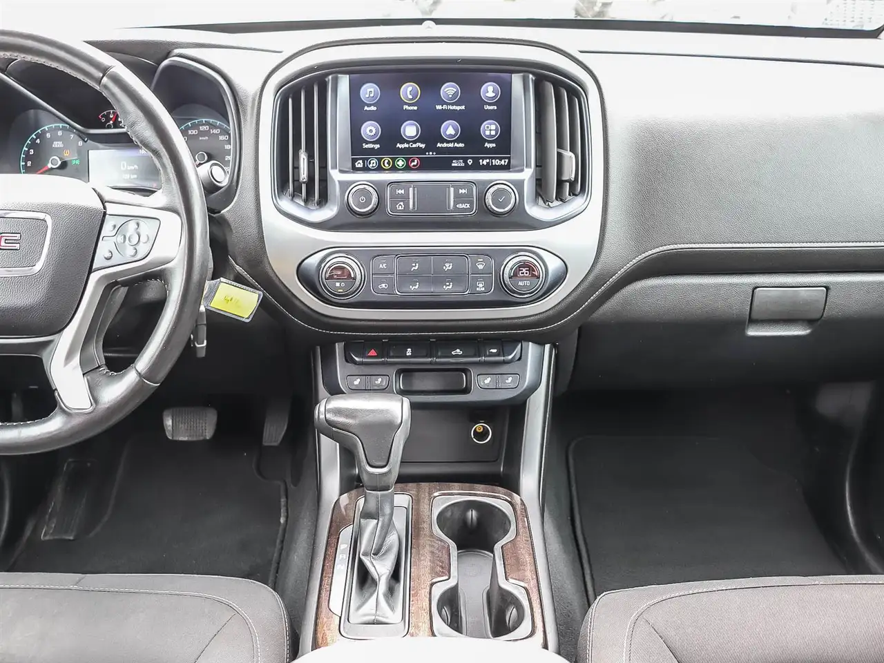 GMC Canyon снимка GMC Canyon